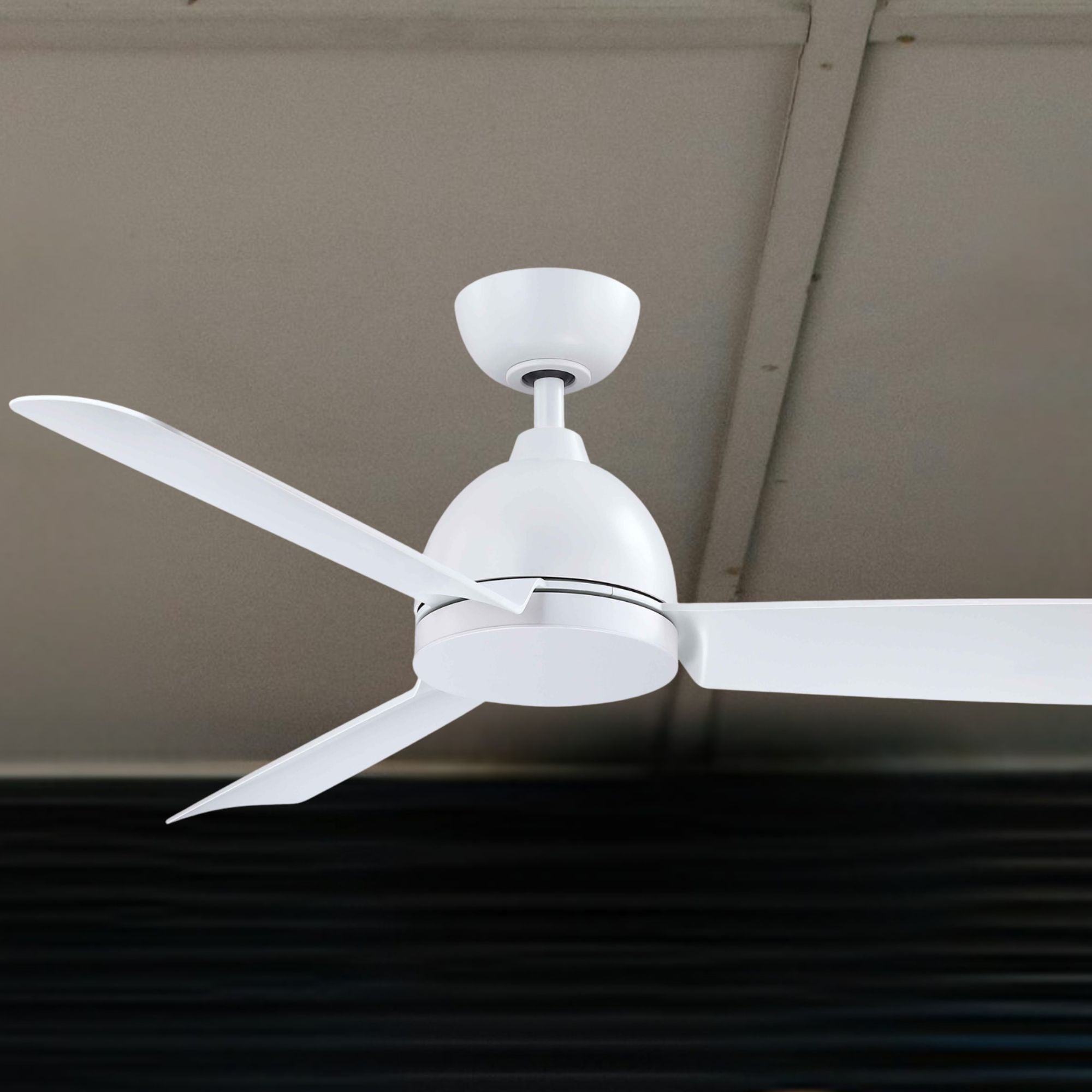 Starboard 52" White Marine Grade Ceiling fan