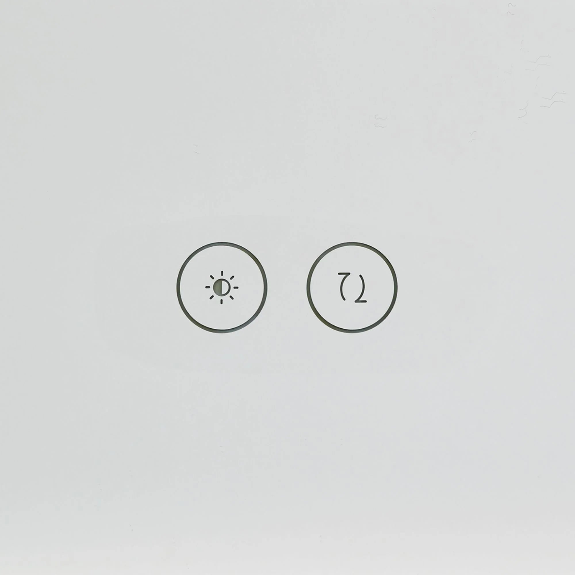 Cadre Round Mirror 30" x 30", Midnight Black Finish