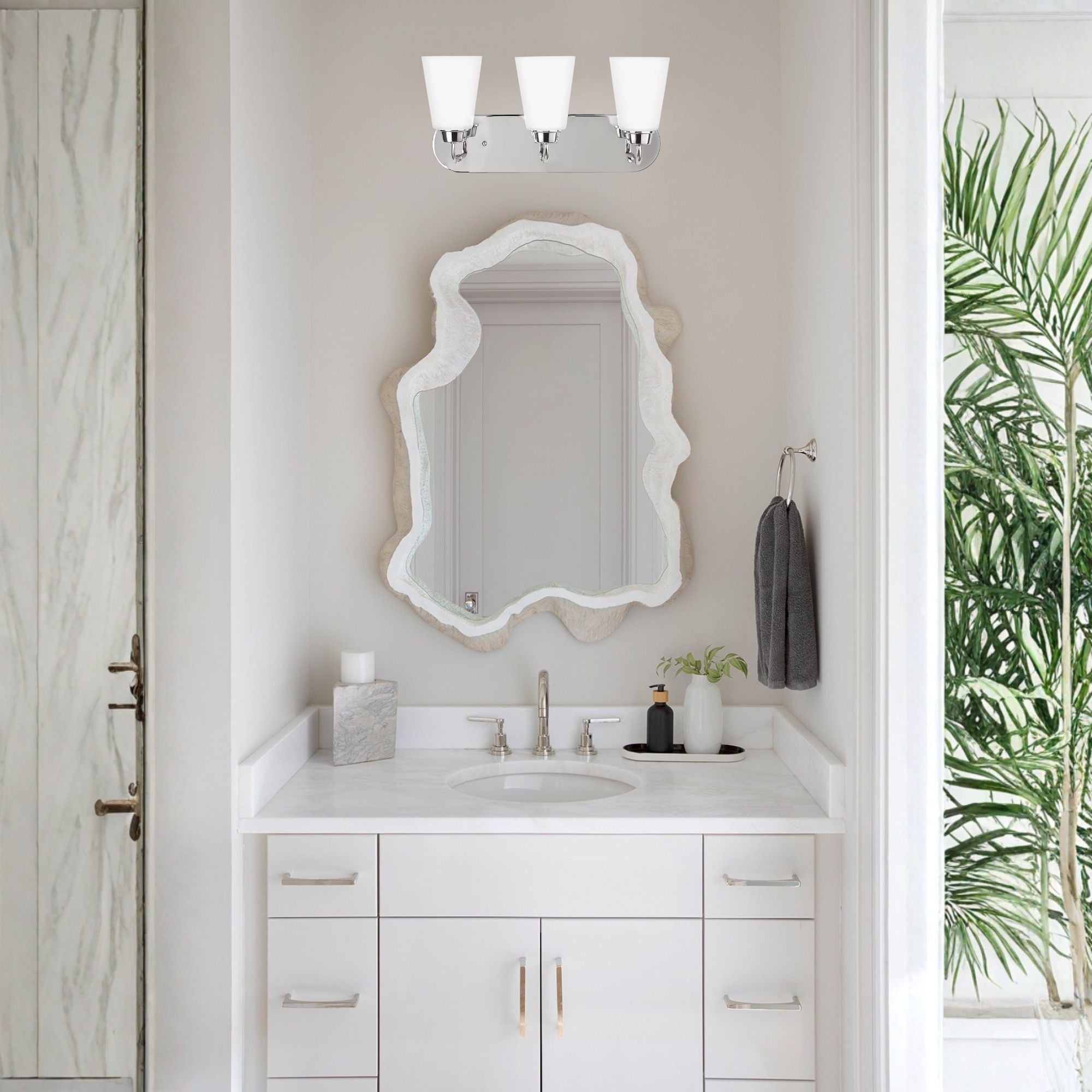 Kerrville 18" 3-Light LED Bathroom Vanity, Chrome Finish