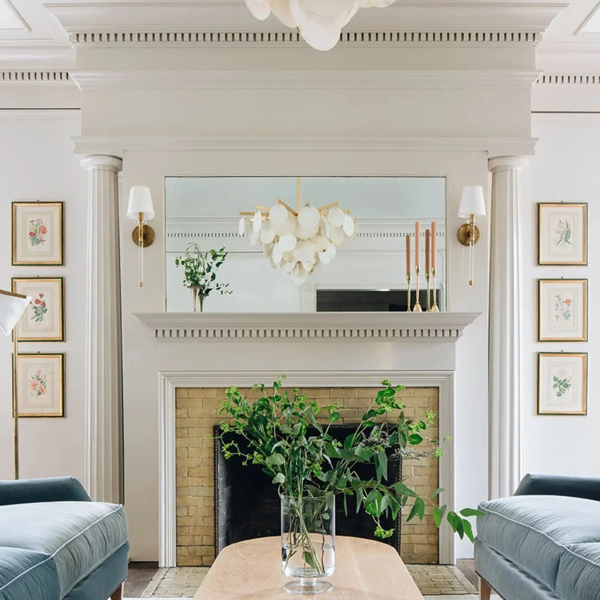 Hudson Valley Lighting - Blixen 21" Wall Sconce, Aged Brass Finish | Bees Lighting