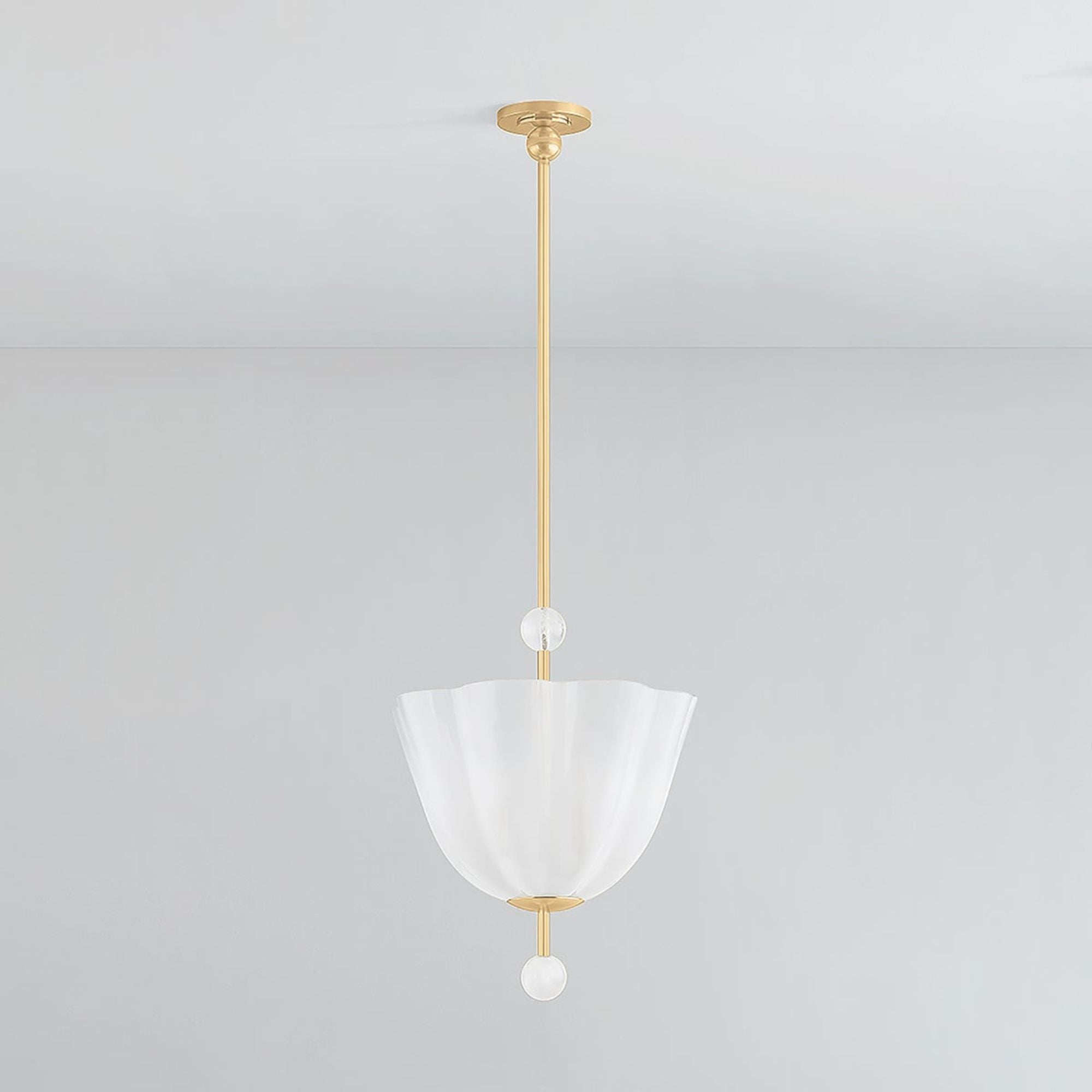 Cambria Heights 21" 3-Light Lantern, Aged Brass Finish