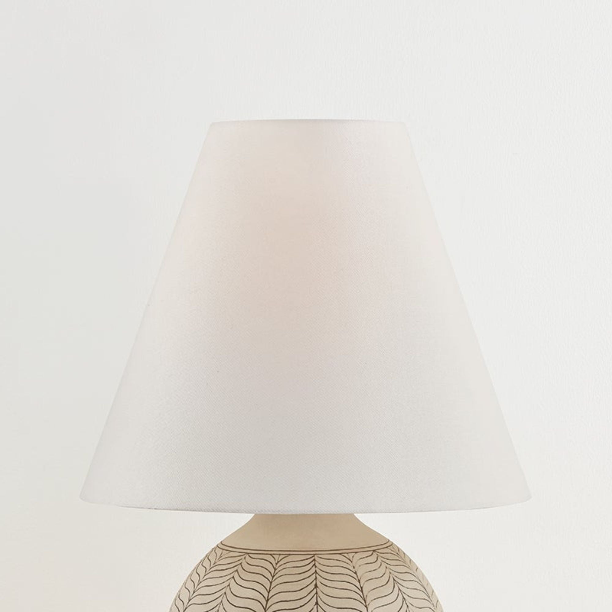 Capers 30" Table Lamp, Aged Brass/Ceramic Ivory Petal Finish