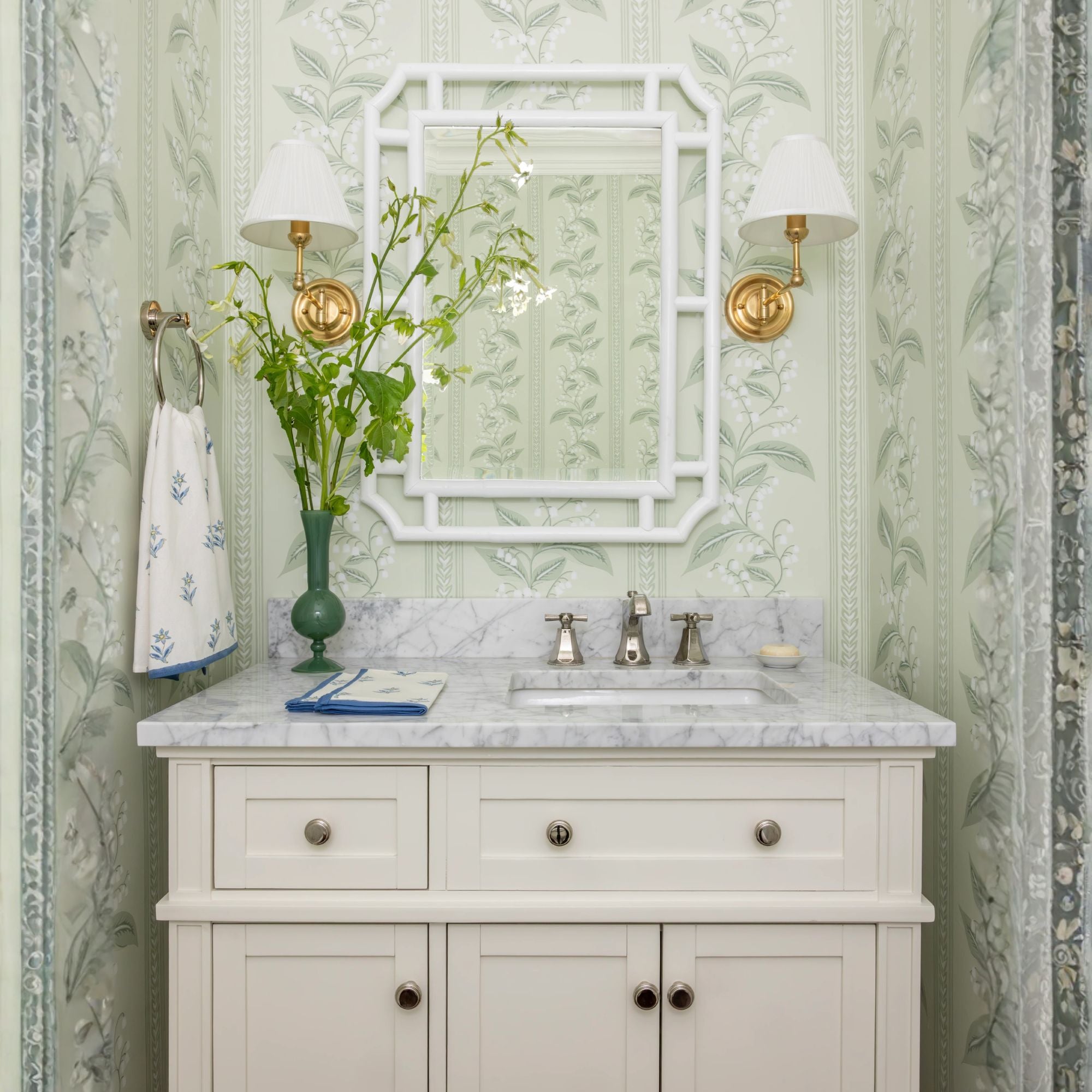 Classic No.1 11" Swing Arm Lamp, Aged Brass Finish