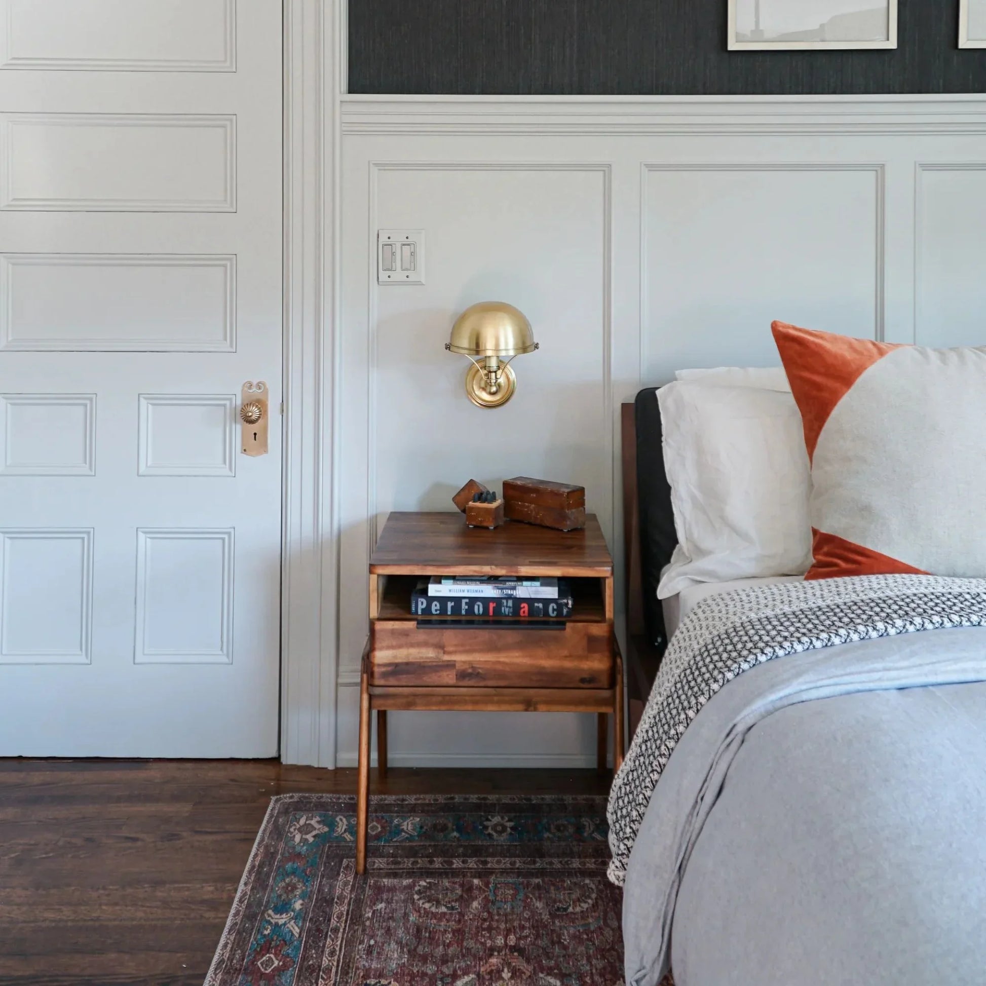 Hudson Valley Lighting - Covington 11" Wall Sconce, Aged Brass Finish | Bees Lighting