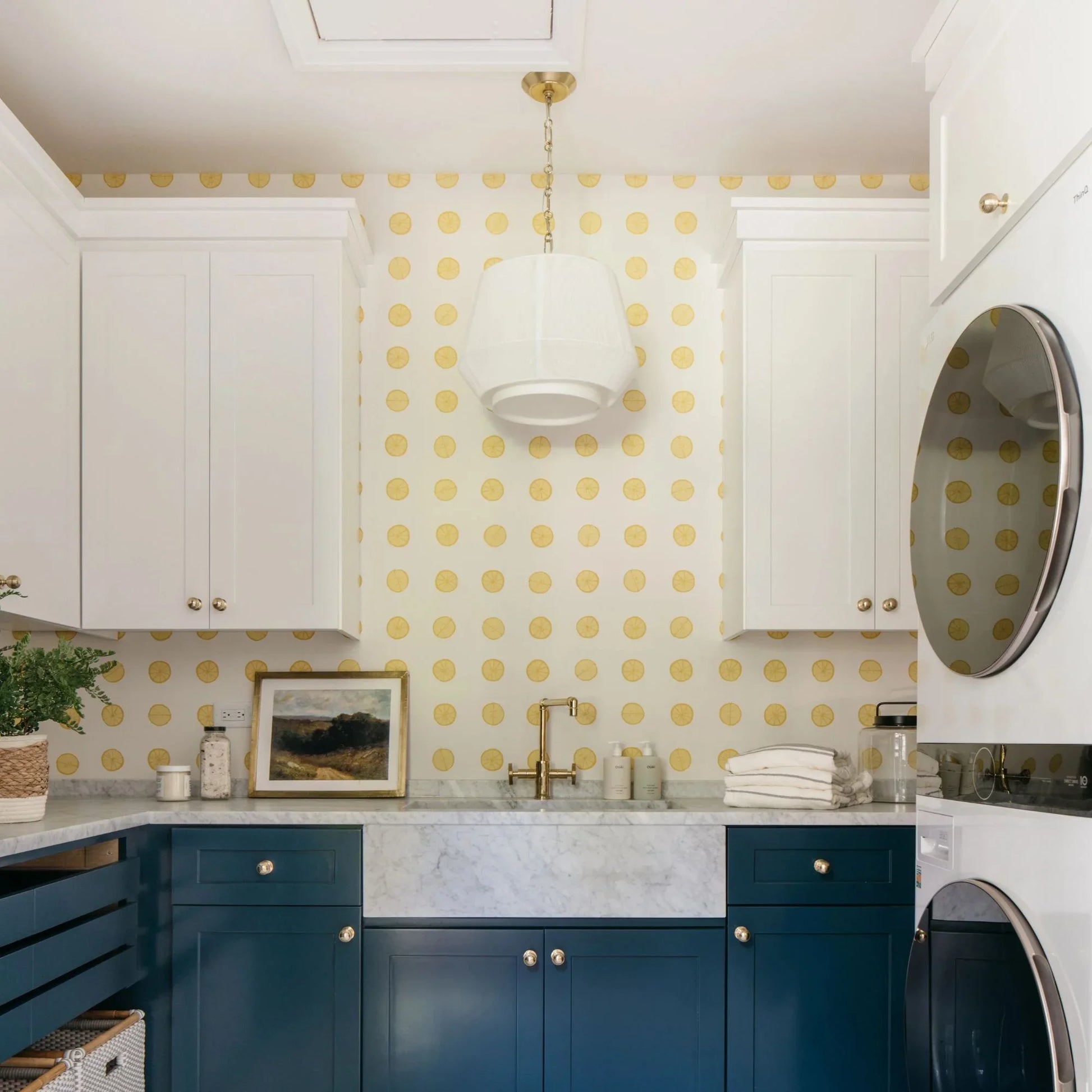 Hudson Valley Lighting - Debi 18" Pendant, Aged Brass Finish | Bees Lighting