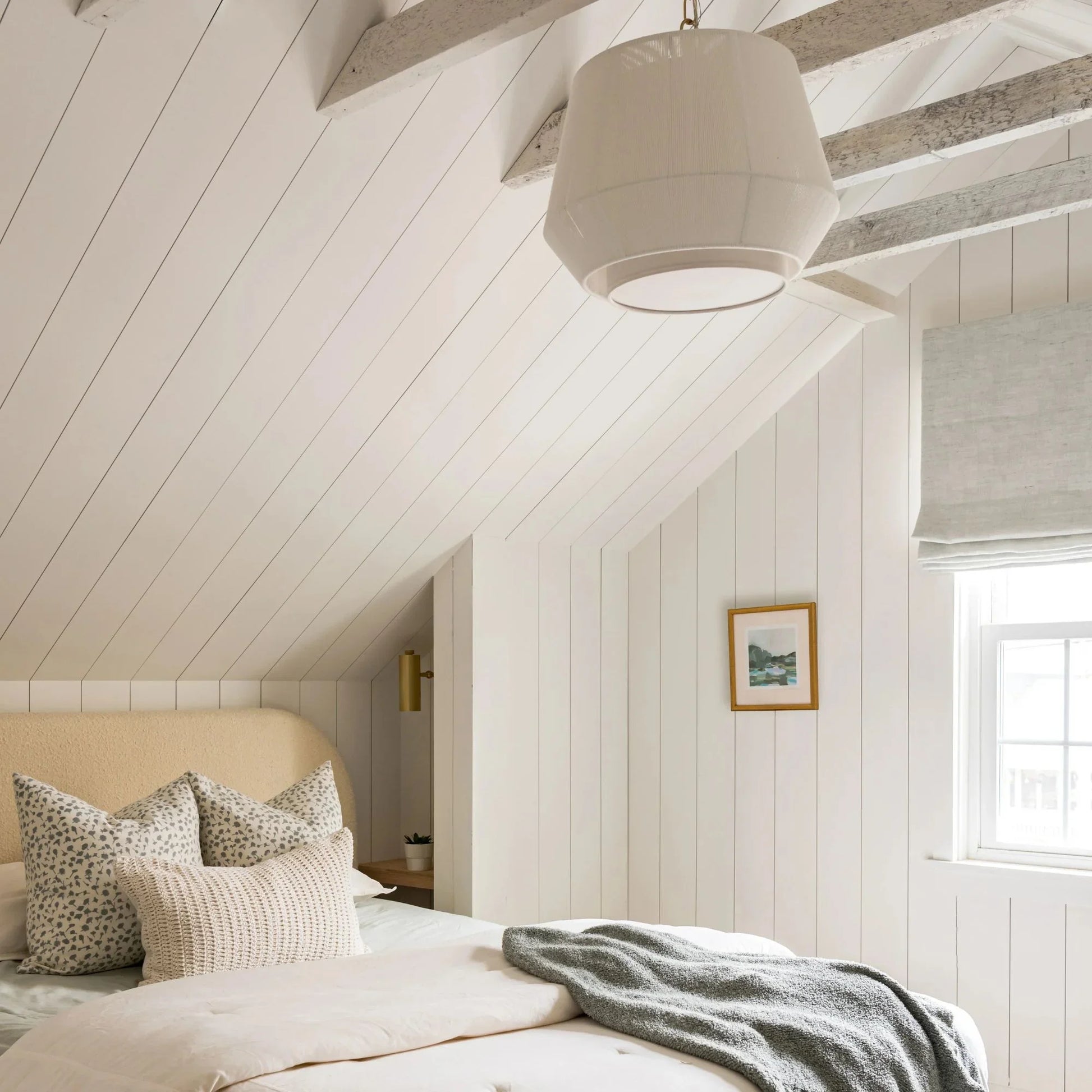 Hudson Valley Lighting - Debi 18" Pendant, Aged Brass Finish | Bees Lighting