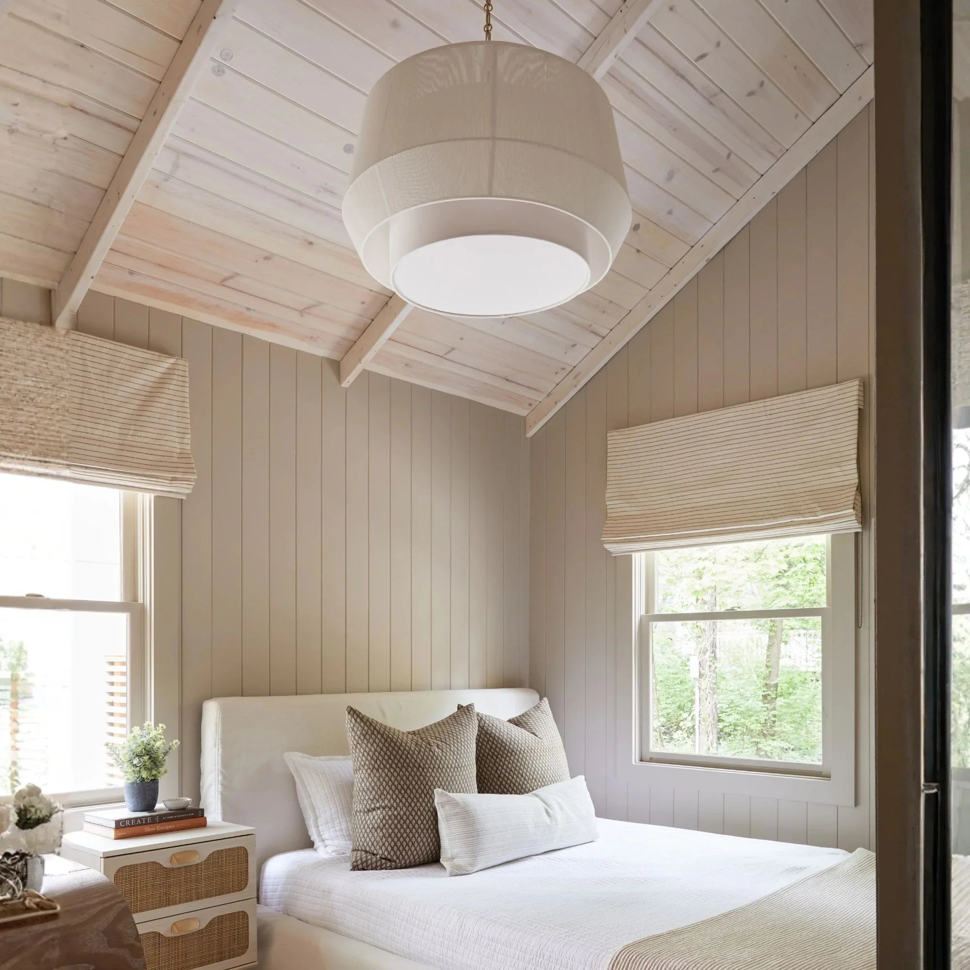 Debi 31" 4-Light Pendant, Aged Brass Finish