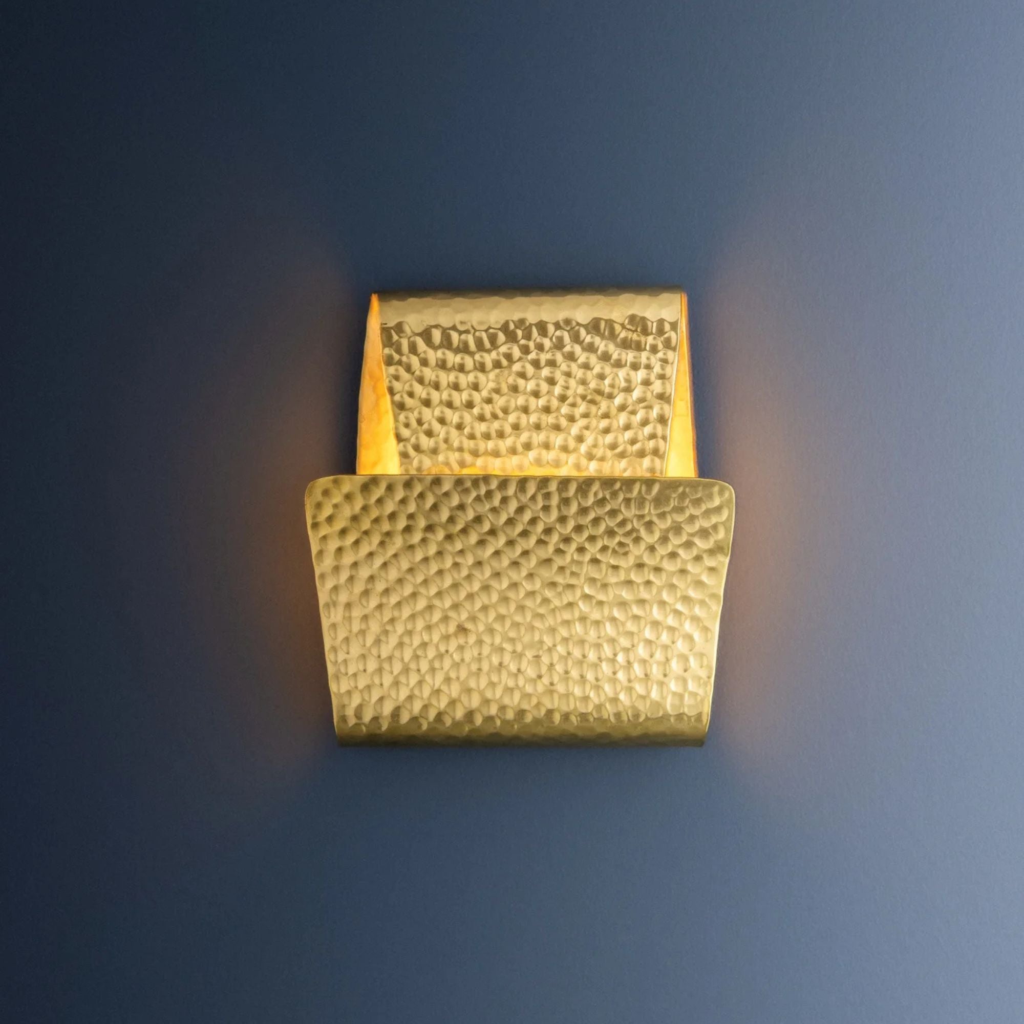 Hudson Valley Dunnsville 7.75 in. Wall Sconce, Aged Brass
