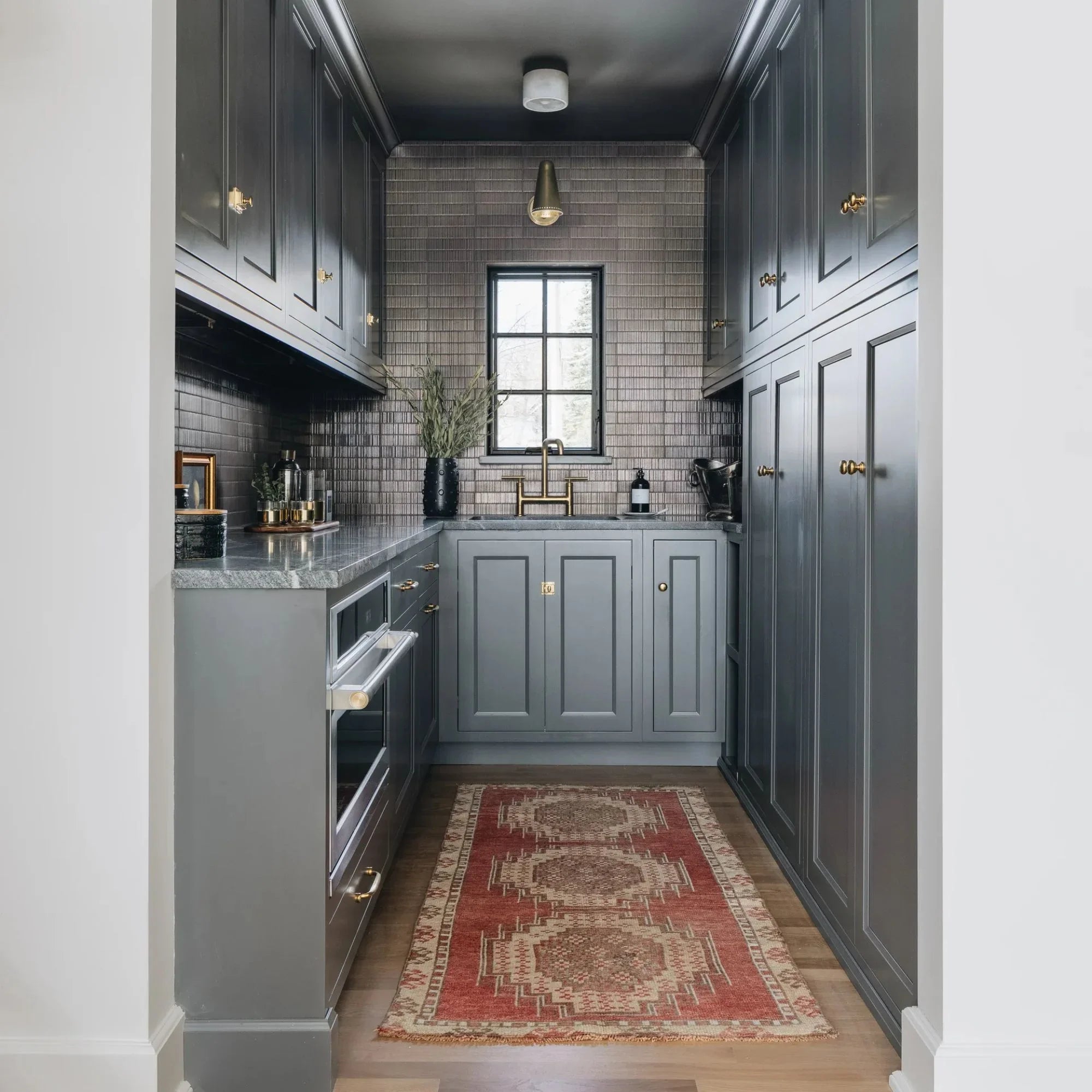 Easley 13" Swing Arm Lamp, Aged Brass Finish