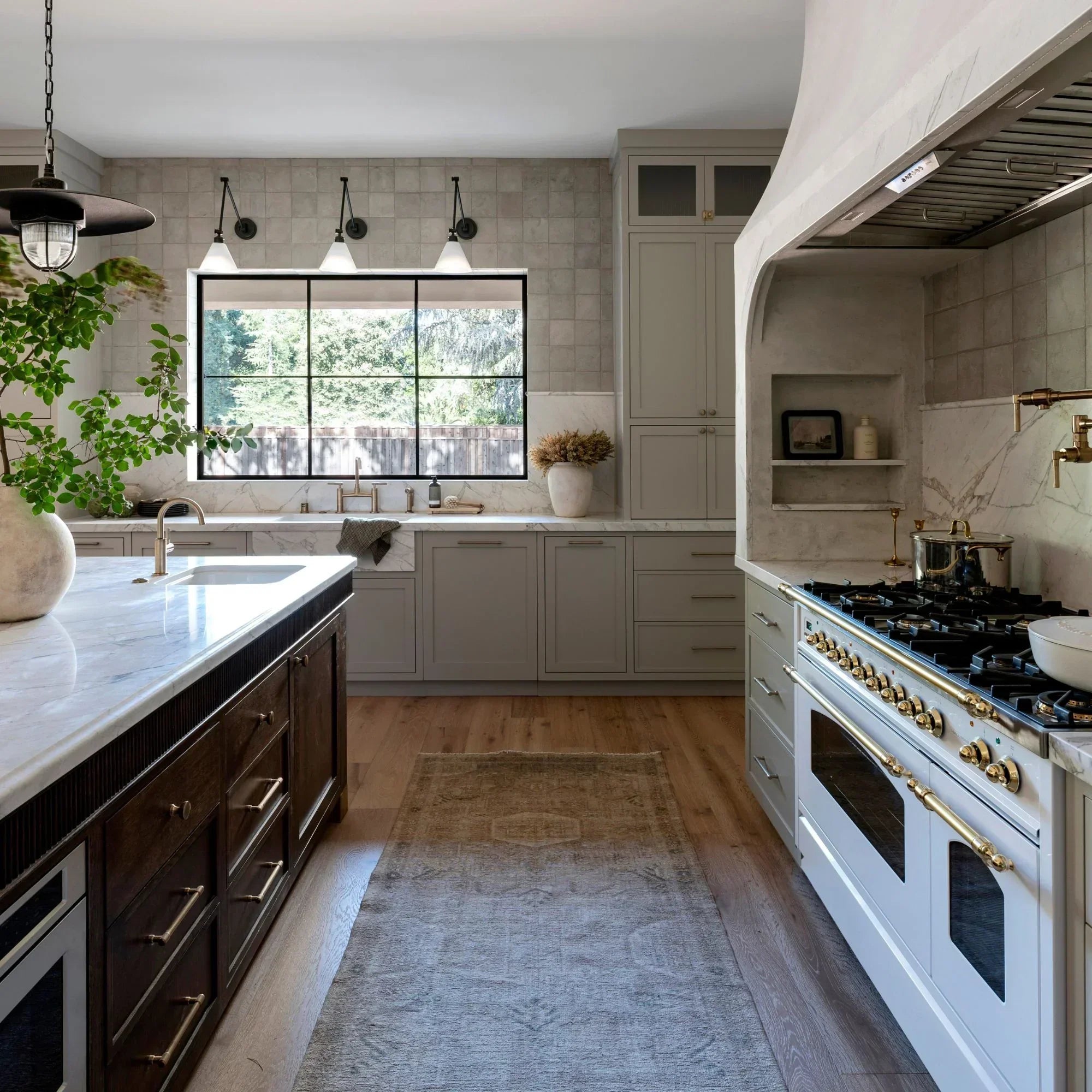 HVL Exeter 19" Swing Arm Lamp