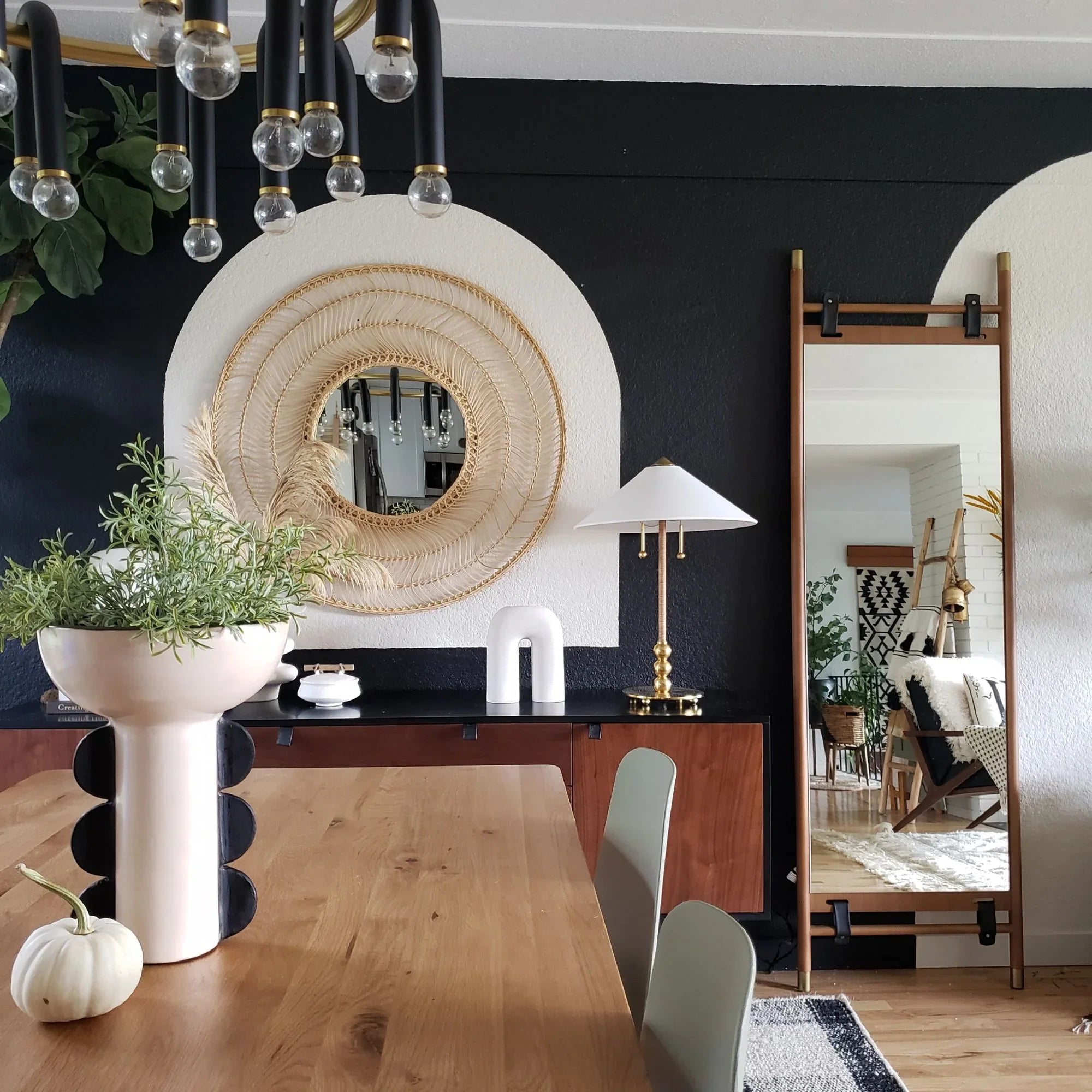 Hudson Valley Lighting - Flare 24" 2-Light Table Lamp, Aged Brass Finish | Bees Lighting