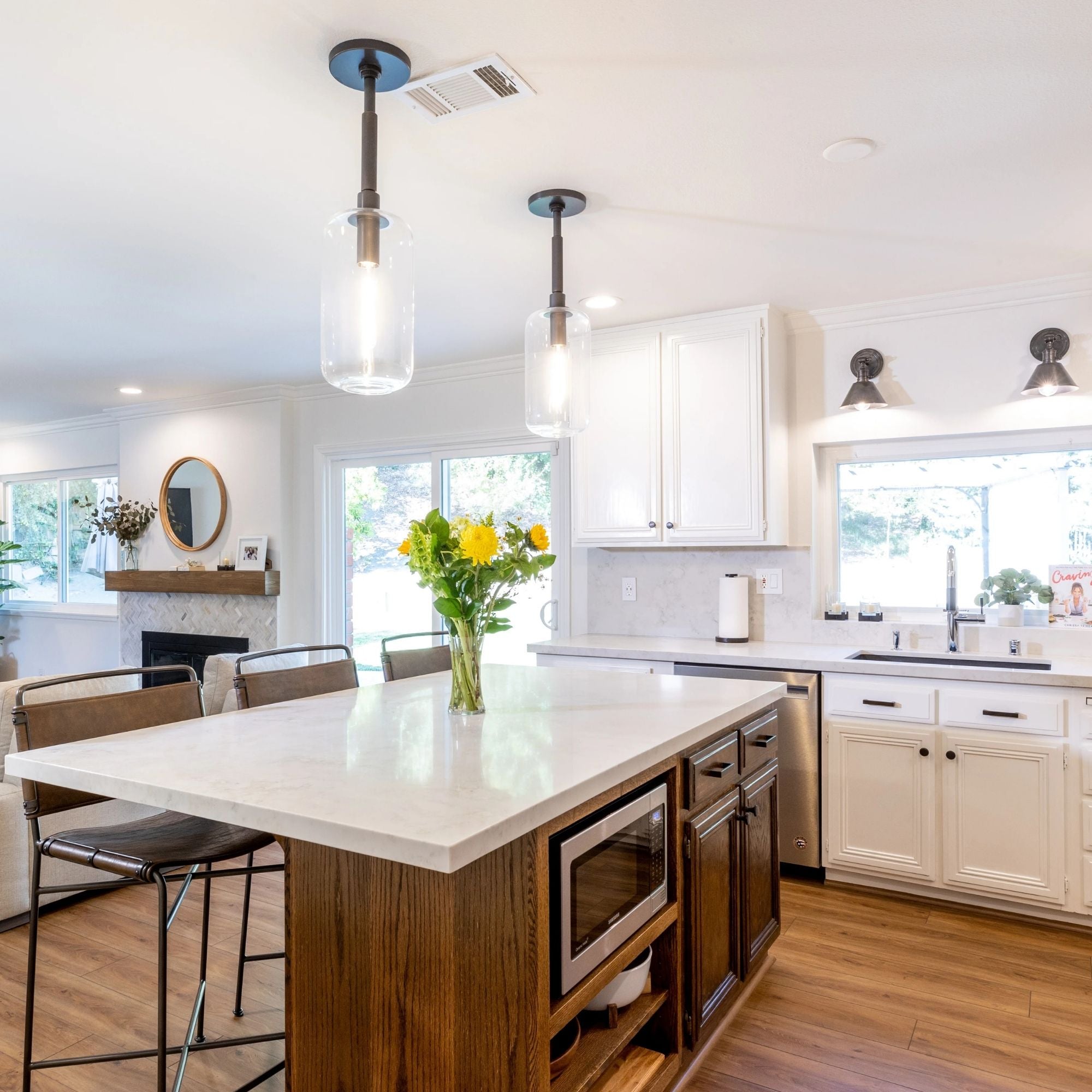 Garden City 11" Swing Arm Lamp, Old Bronze Finish