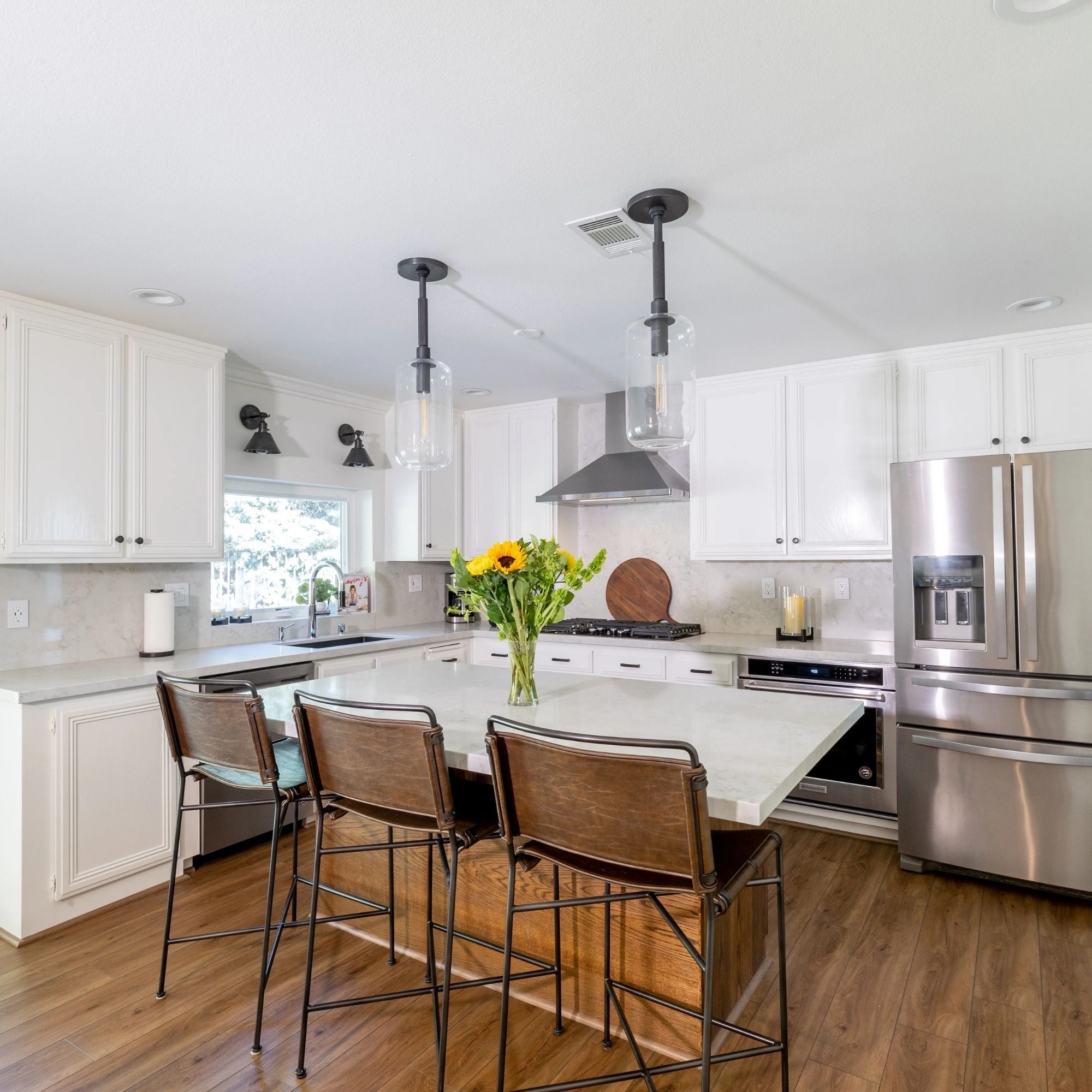 Garden City 11" Swing Arm Lamp, Old Bronze Finish