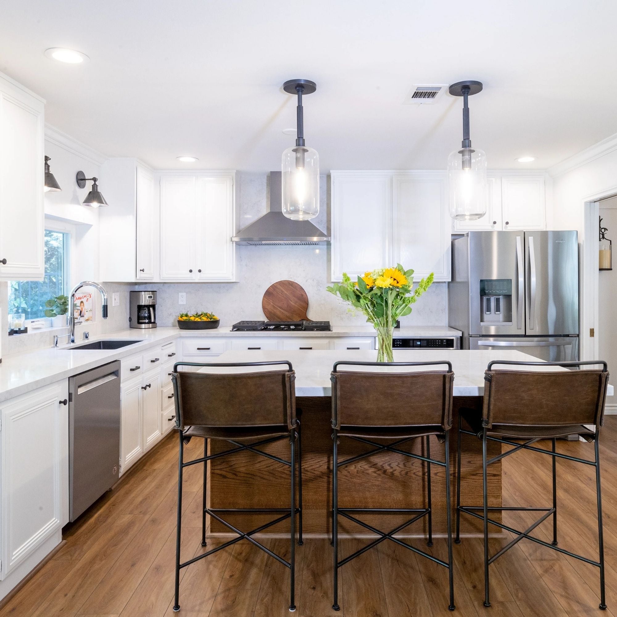 Garden City 11" Swing Arm Lamp, Old Bronze Finish