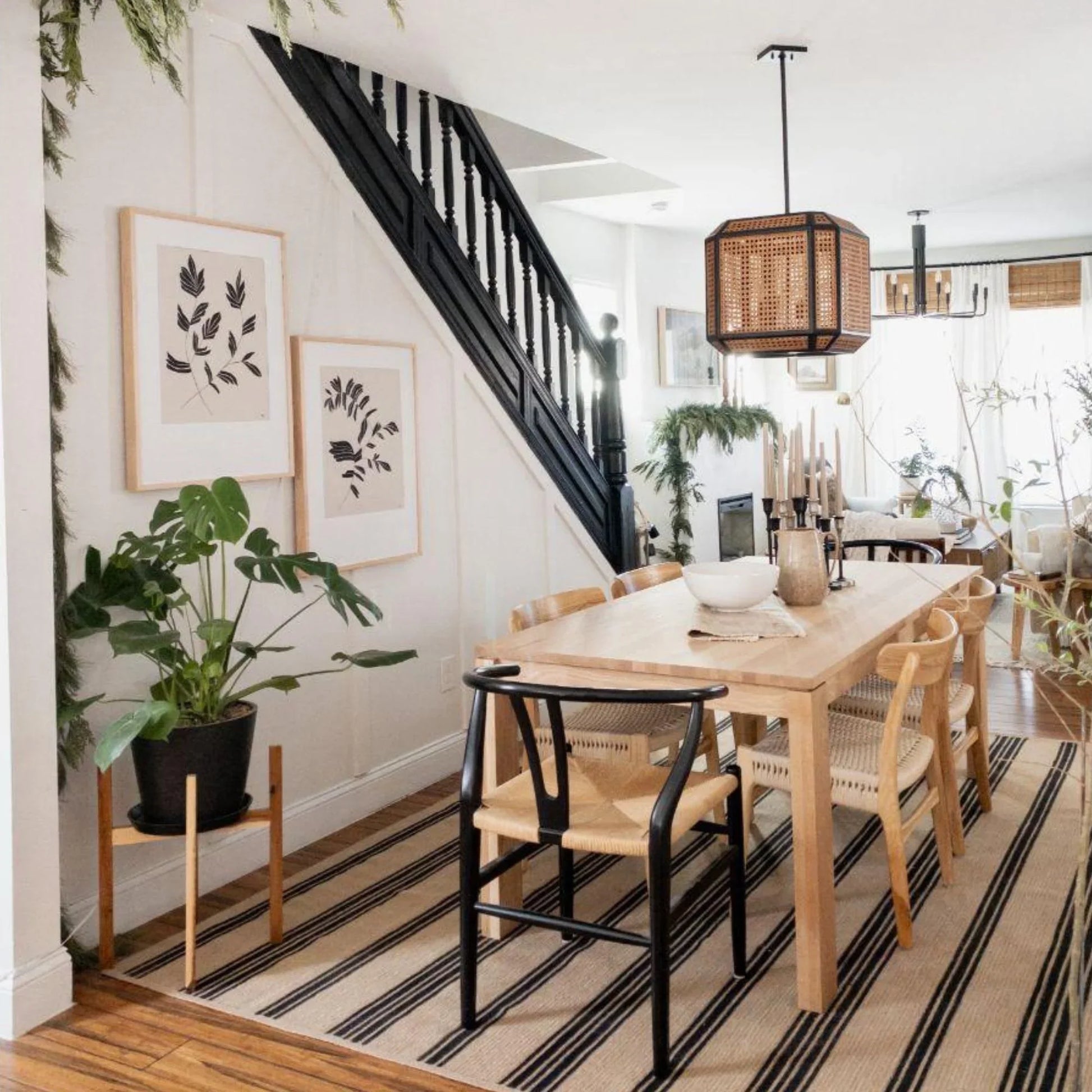 Hudson Valley Lighting - Georgia 30" Chandelier, Old Bronze Finish | Bees Lighting