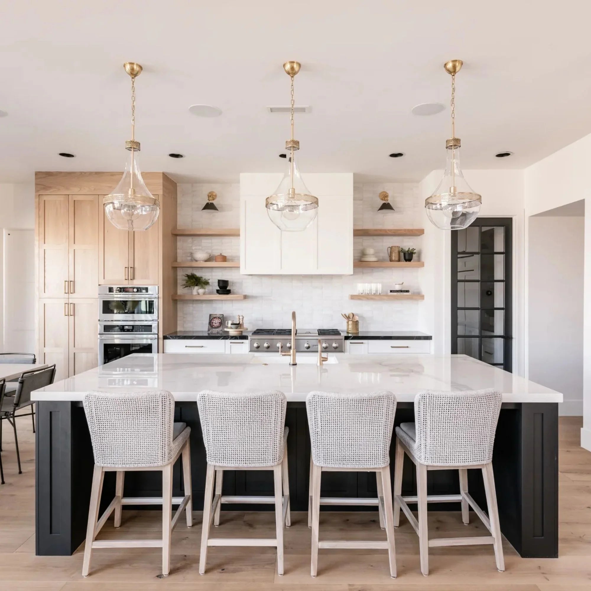 Hagen 14" Pendant, Aged Brass Finish