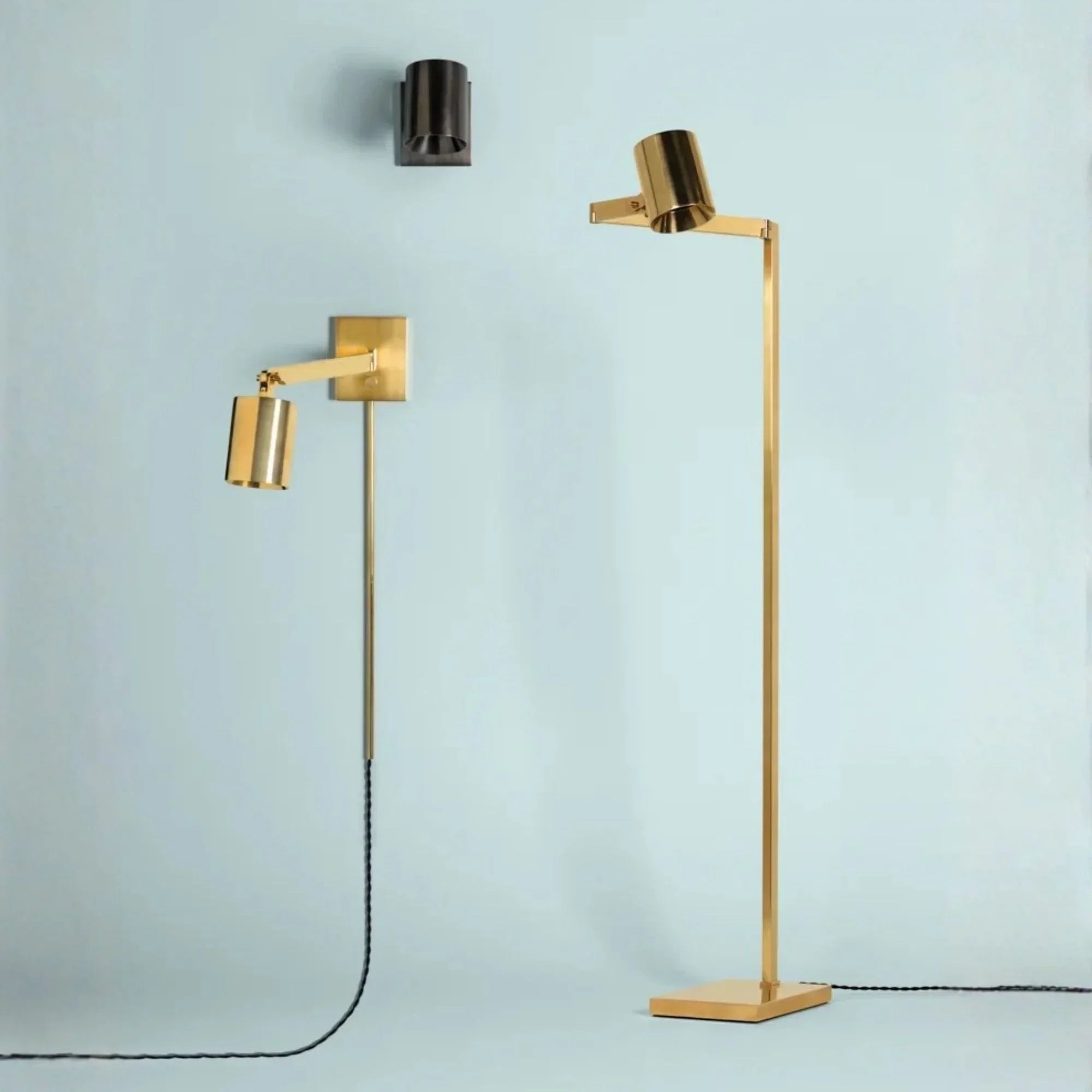 Highgrove 9" Plug-in Sconce, Aged Brass Finish