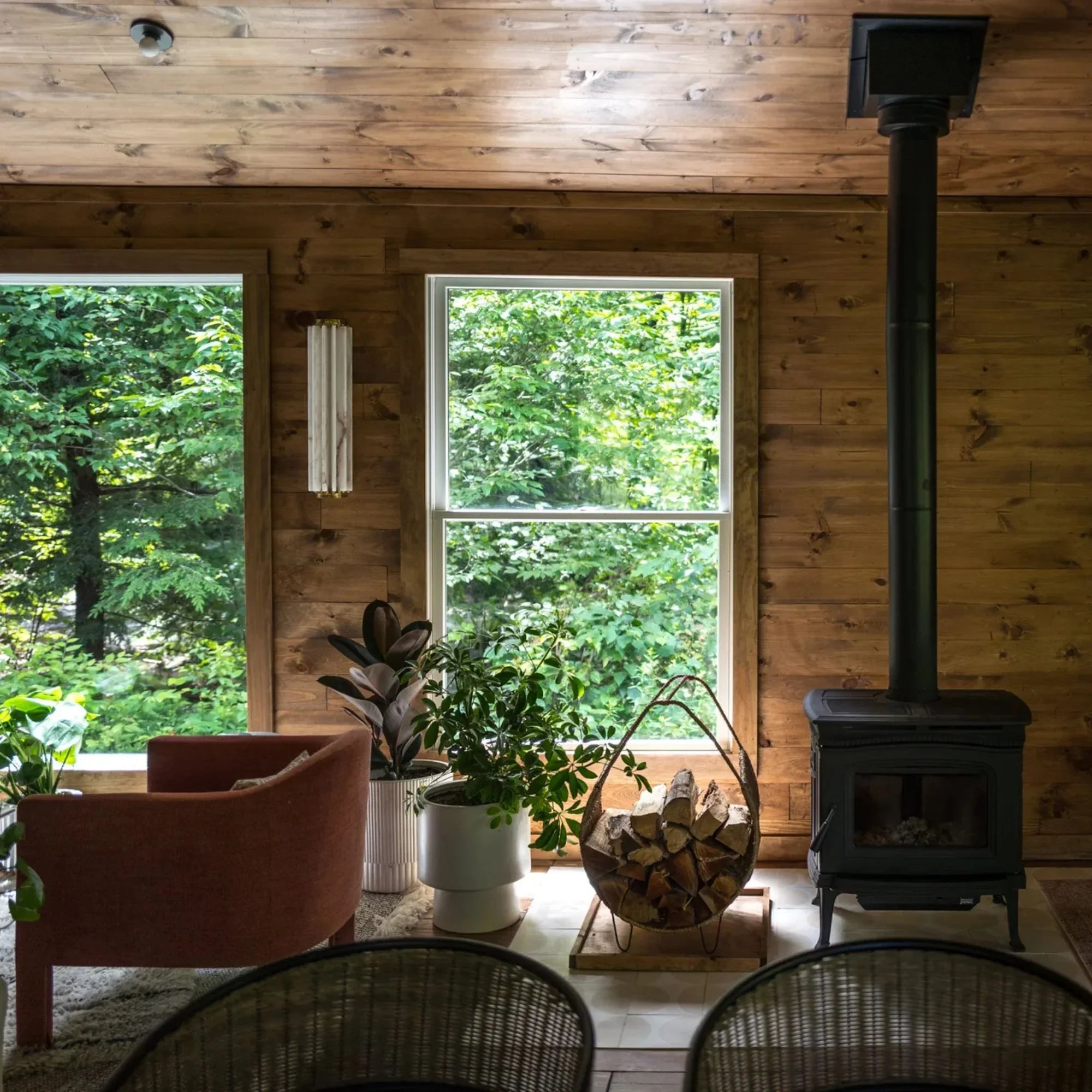 Hillside 25" LED Wall Sconce, Aged Brass Finish