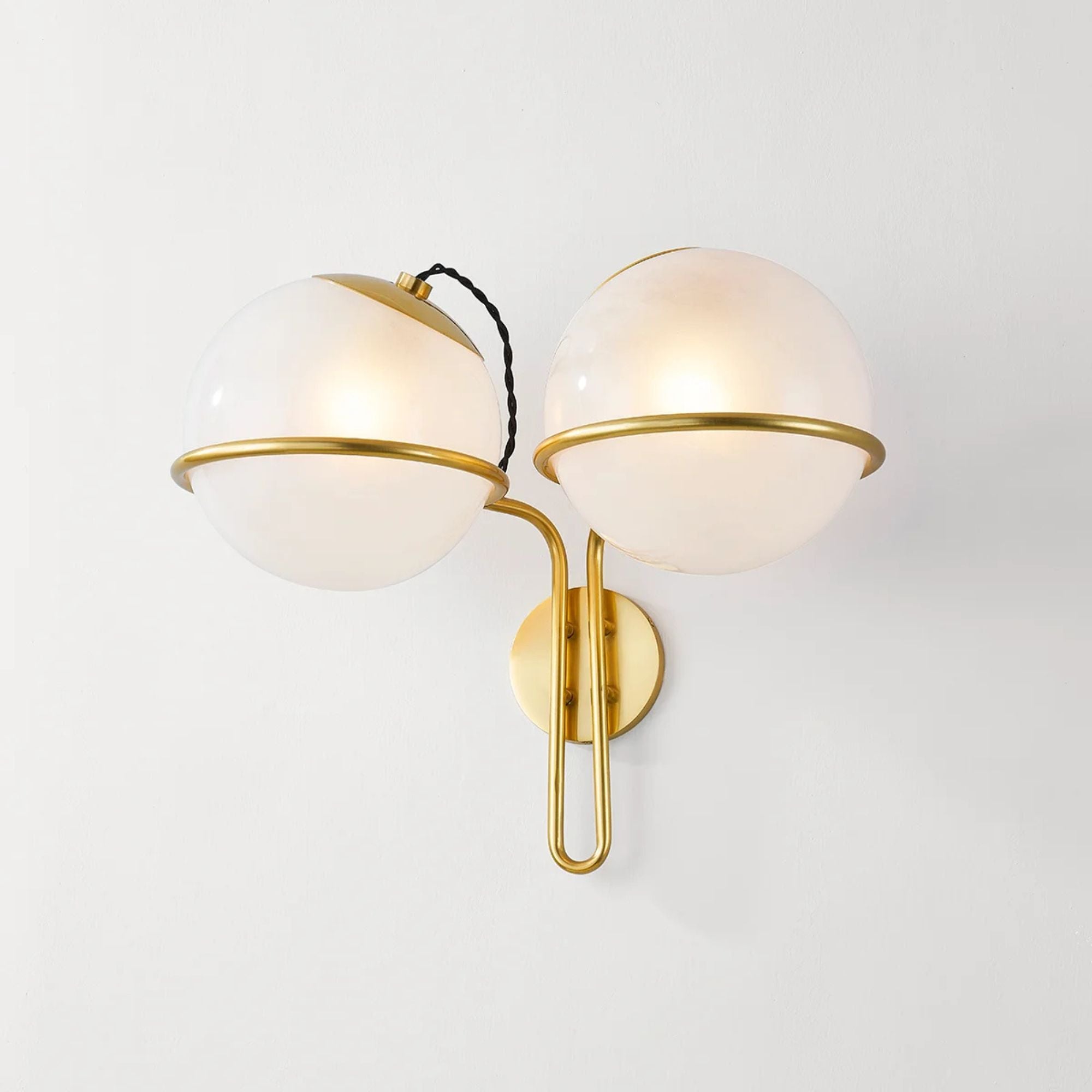 Hingham 20" 2-Light Wall Sconce, Aged Brass Finish