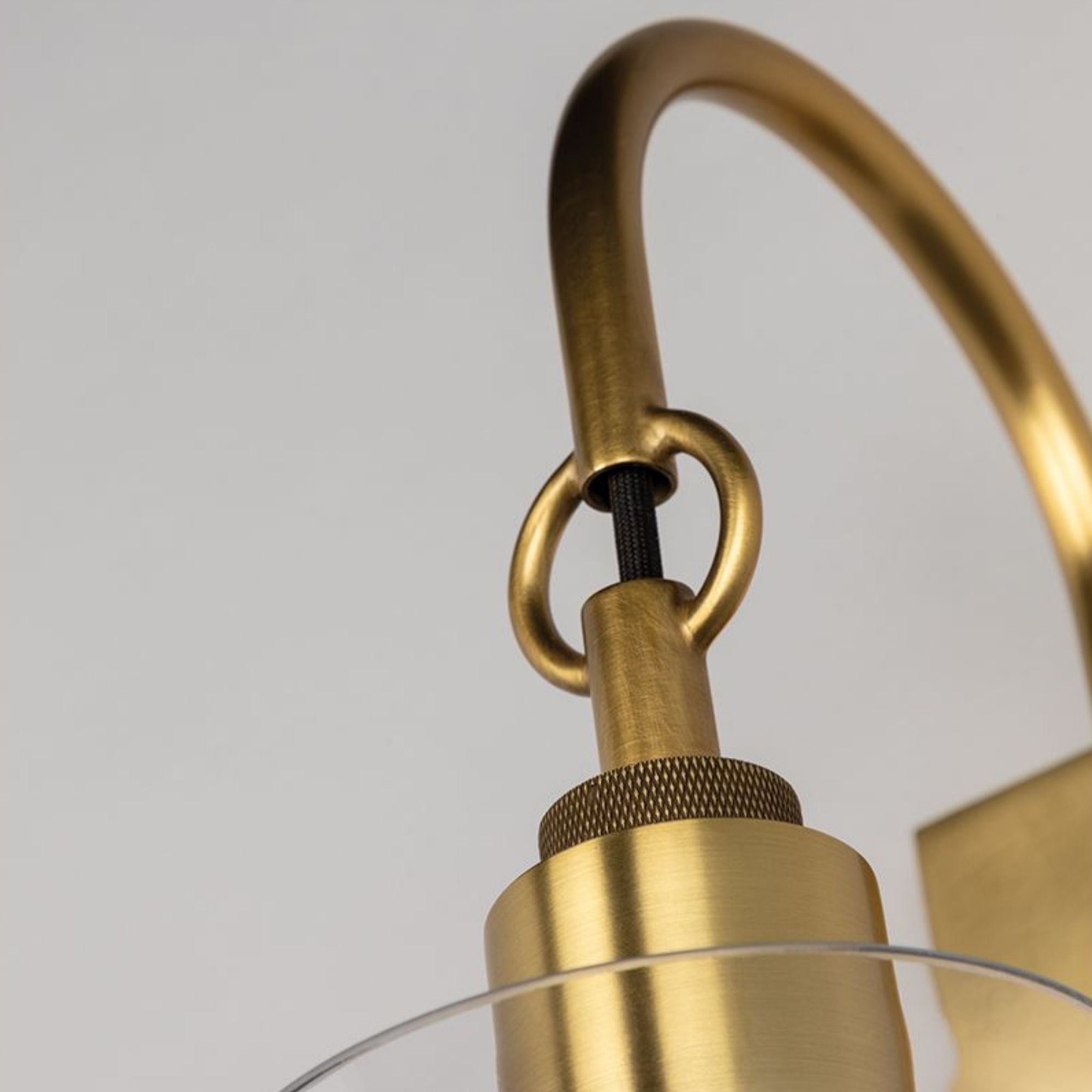 Ivy 18" Wall Sconce, Aged Brass Finish