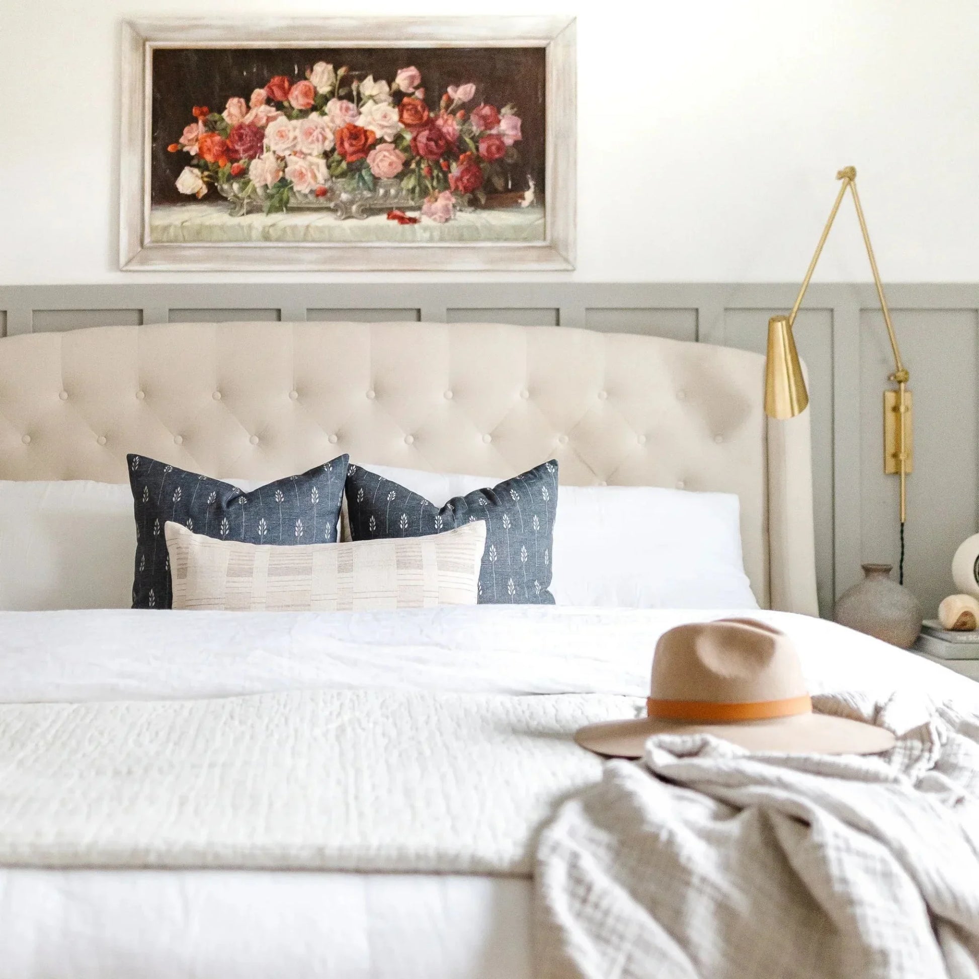 Hudson Valley Lighting - Lorne 26" Wall Sconce, Aged Brass Finish | Bees Lighting