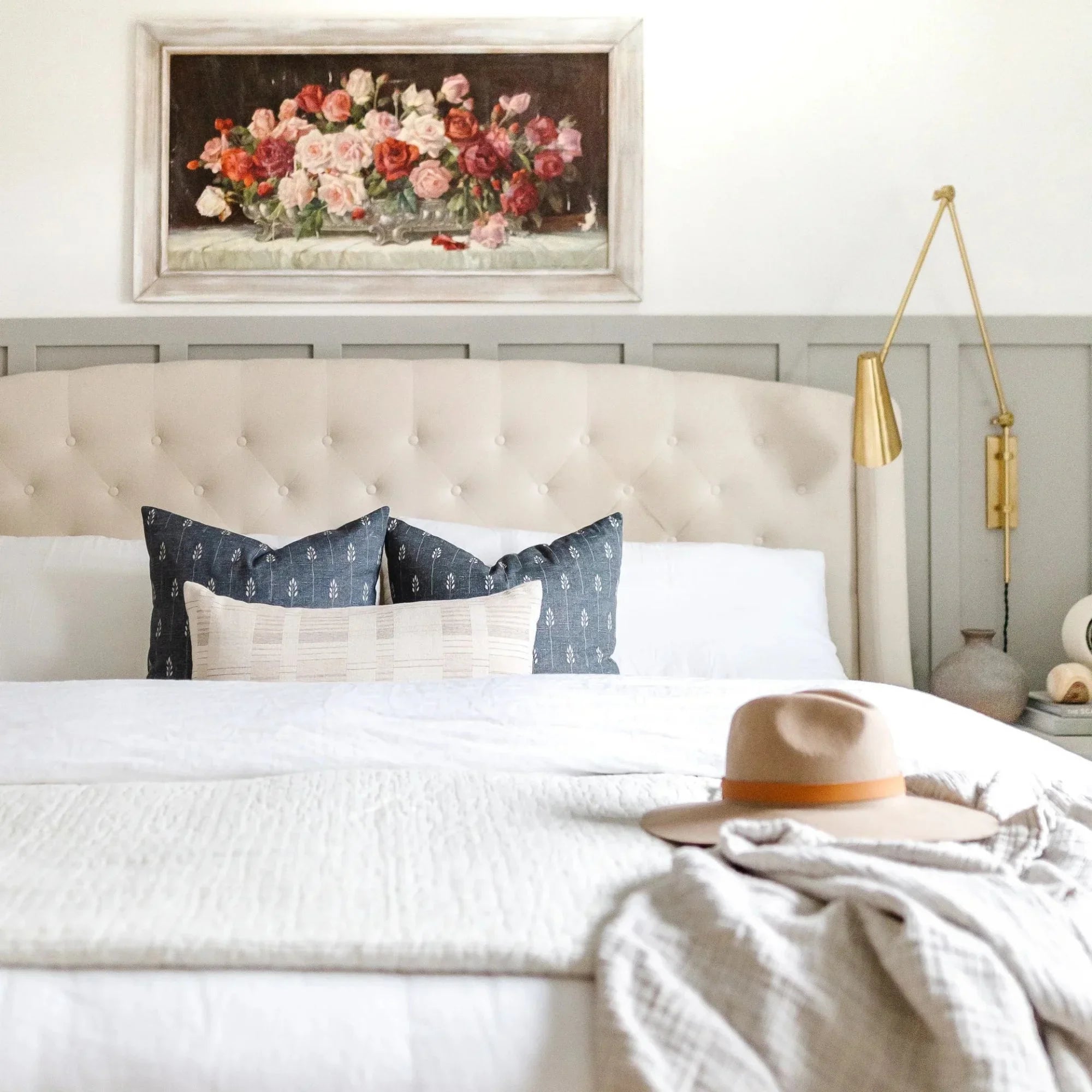 Hudson Valley Lighting - Lorne 26" Wall Sconce, Aged Brass Finish | Bees Lighting