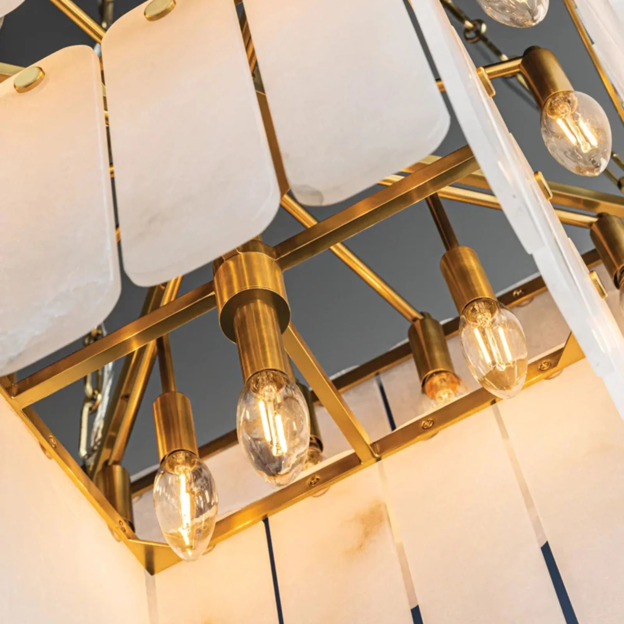 Hudson Valley Lighting - Moissanite 20" 17-Light Chandelier, Aged Brass Finish | Bees Lighting