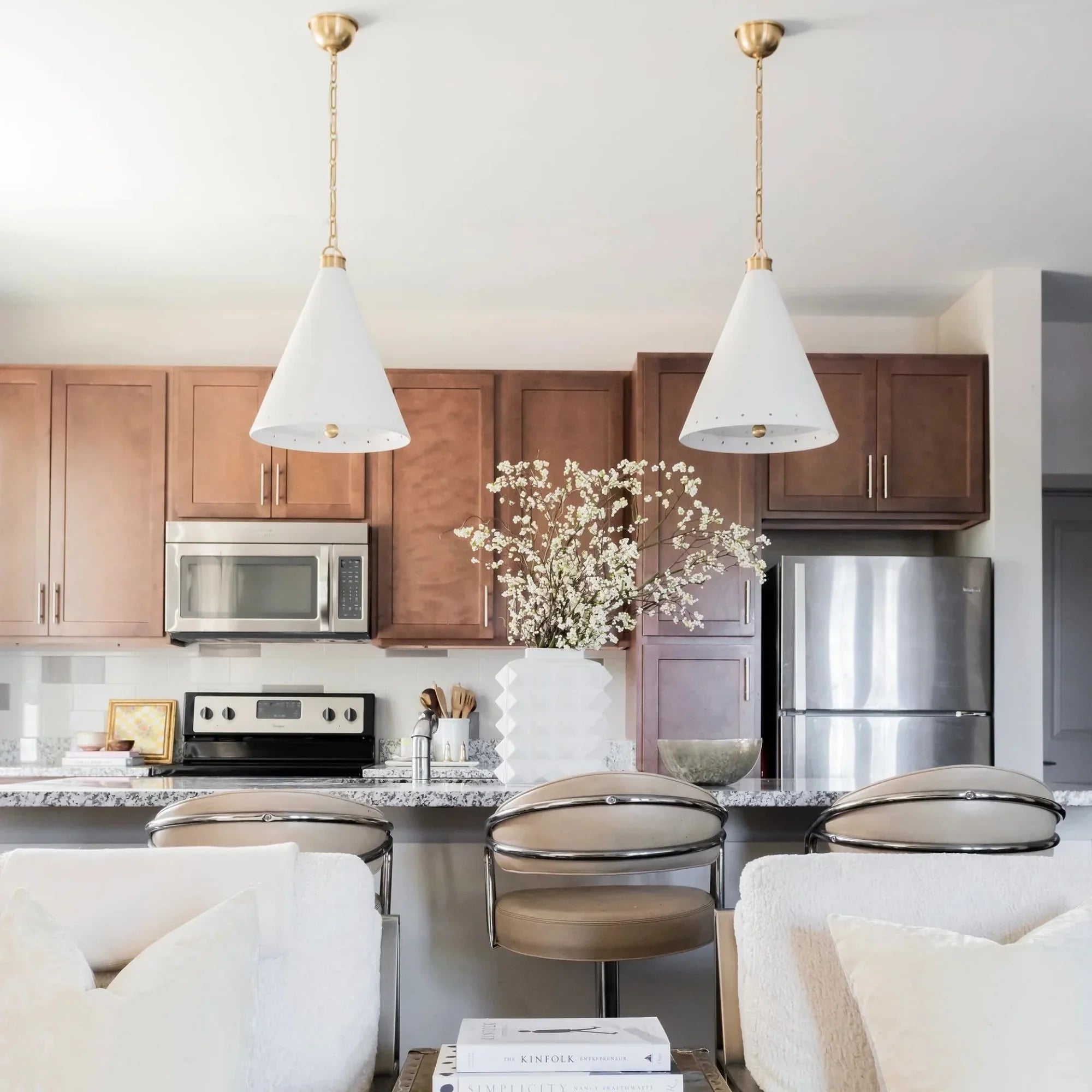 Hudson Valley Lighting - Plaster No.1 19" Pendant, Aged Brass/White Plaster Finish | Bees Lighting