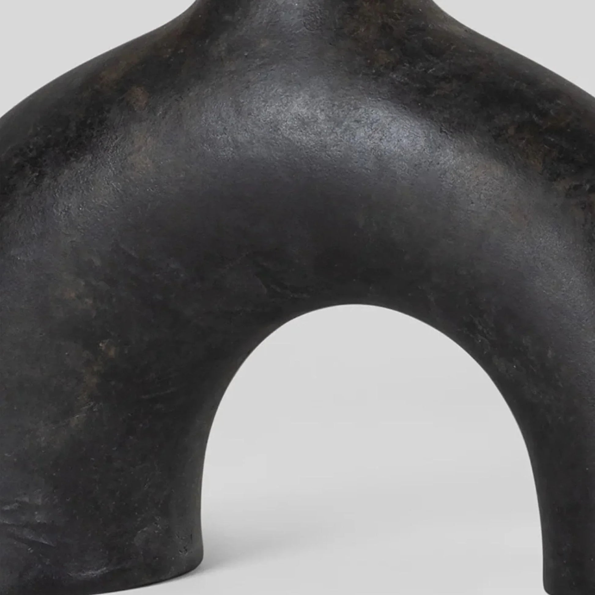 Hudson Valley Lighting - Valhalla 22" Table Lamp, Aged Brass/Earth Charcoal Ceramic Finish | Bees Lighting