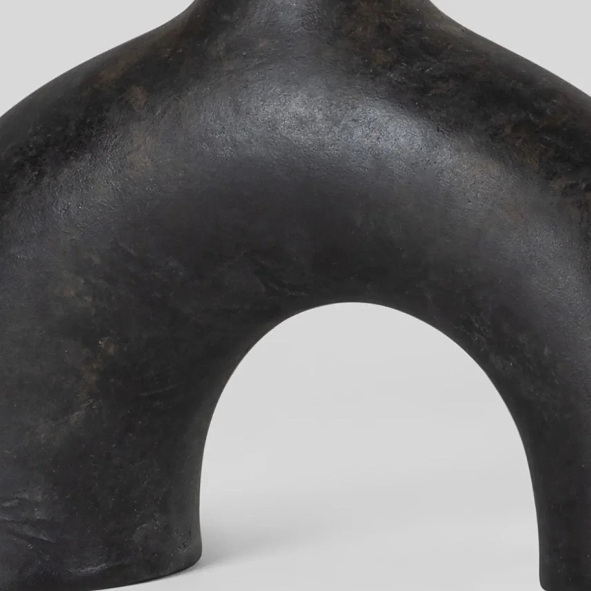 Hudson Valley Lighting - Valhalla 22" Table Lamp, Aged Brass/Earth Charcoal Ceramic Finish | Bees Lighting