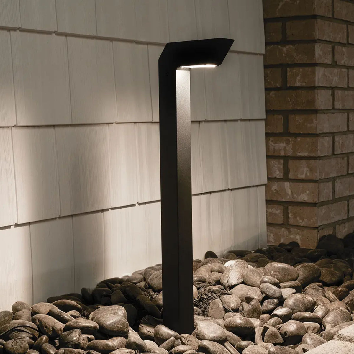 Kichler Contemporary Right Angle 22" Path Light in Textured Black