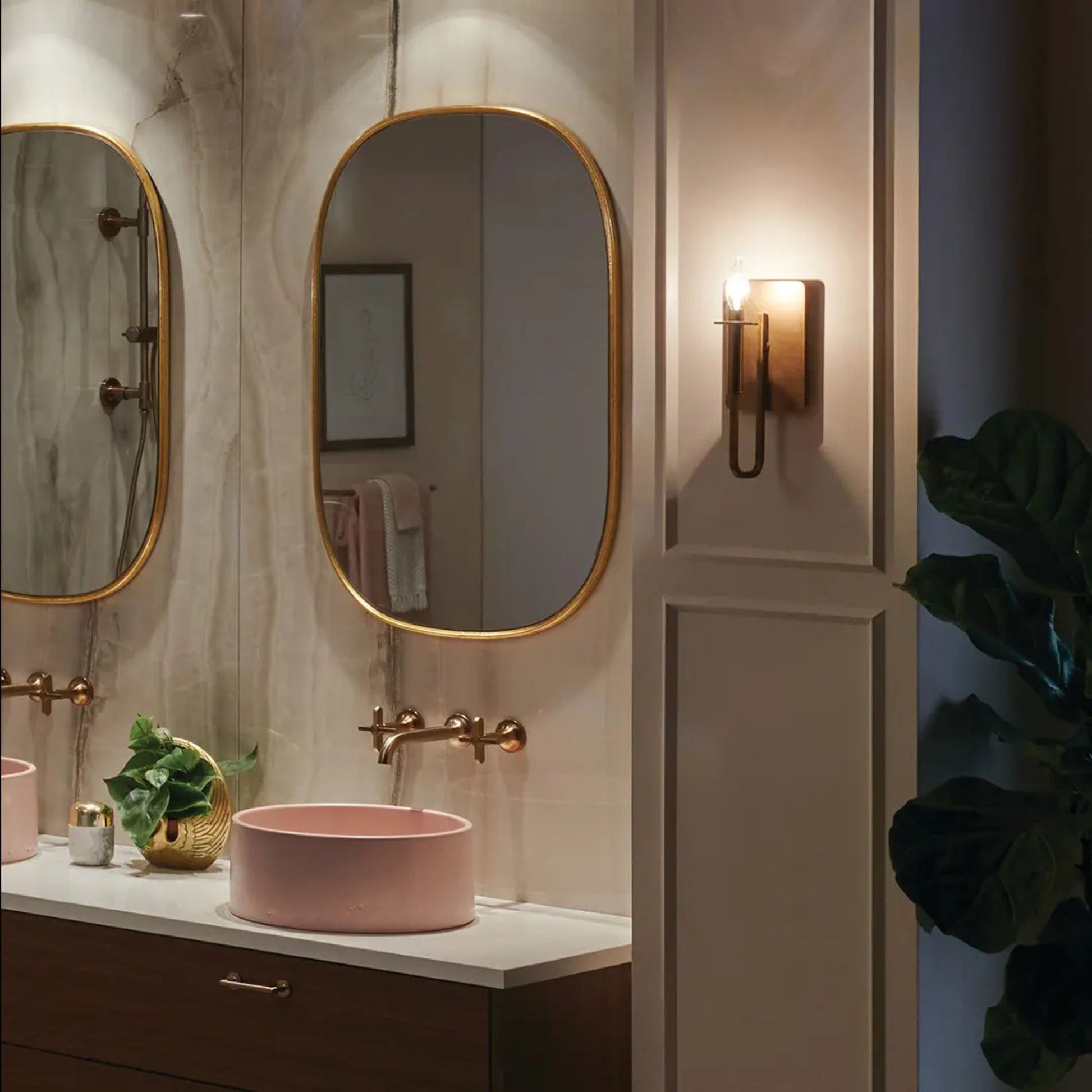 Kichler Lighting - Alden 5" Wall Sconce, Natural Brass Finish | Bees Lighting