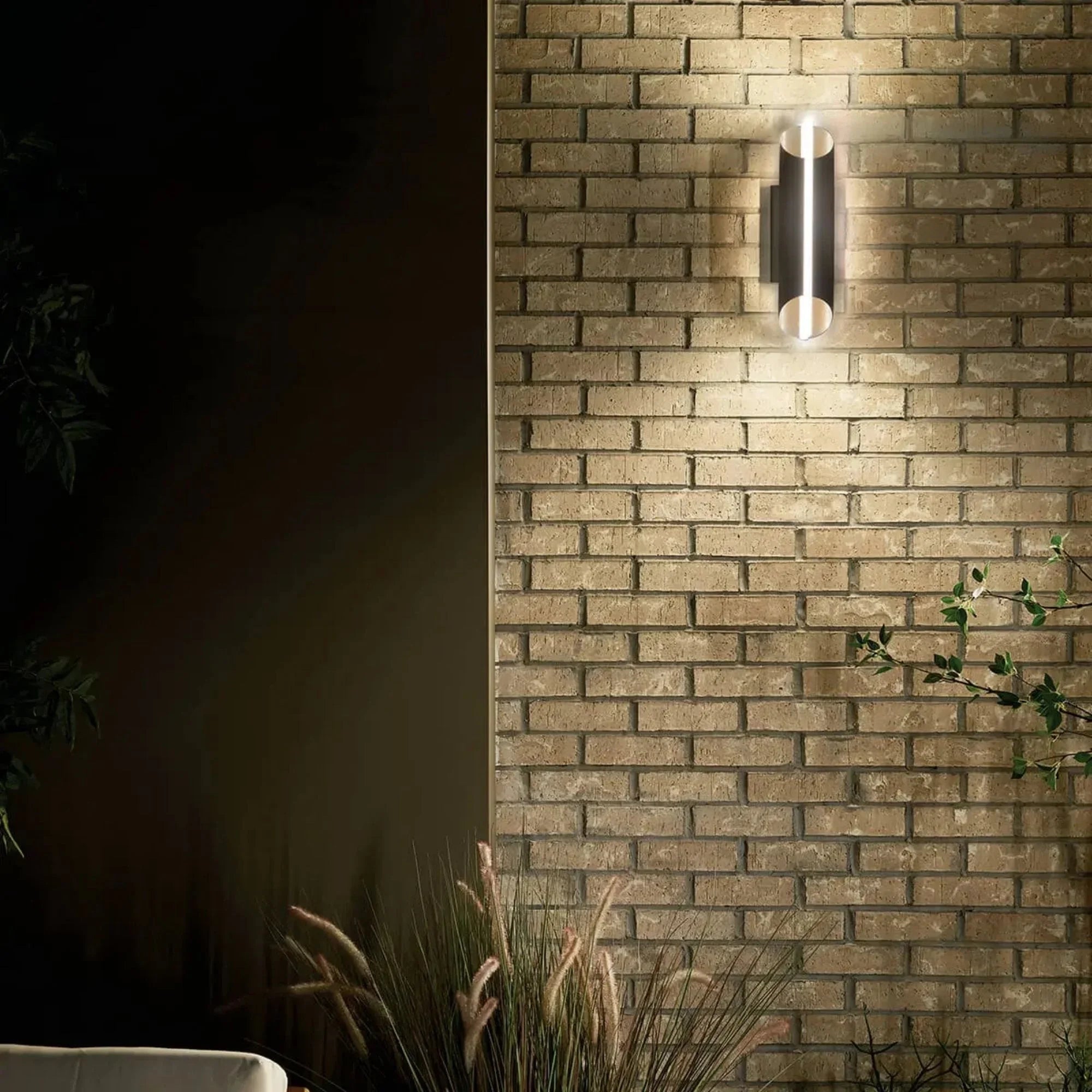 LED Outdoor Wall Light, 10W, 200 Lumens, 3000K, 120V, Black