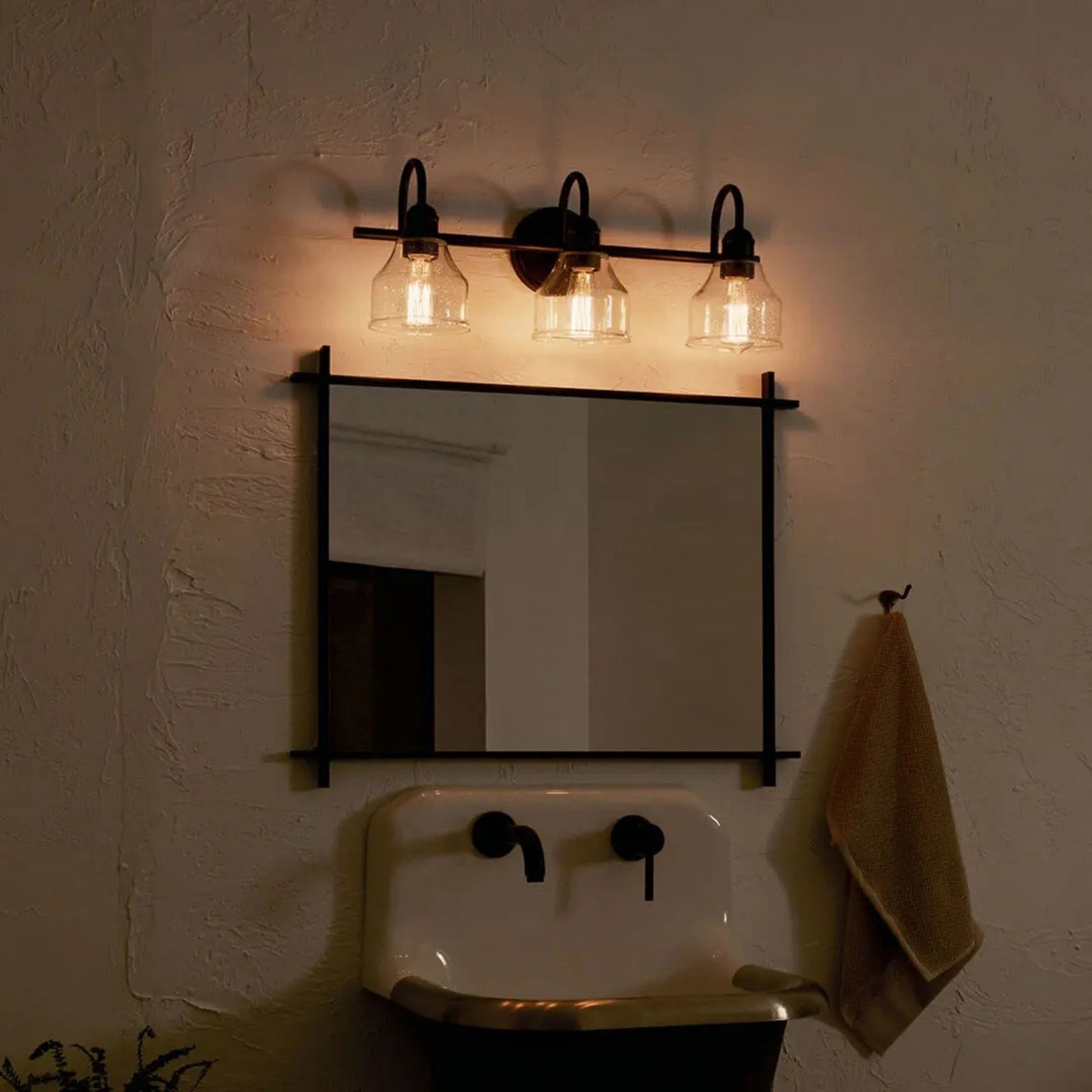 Avery 24" 3-Light Bath Vanity Light, Black Finish - Bees Lighting