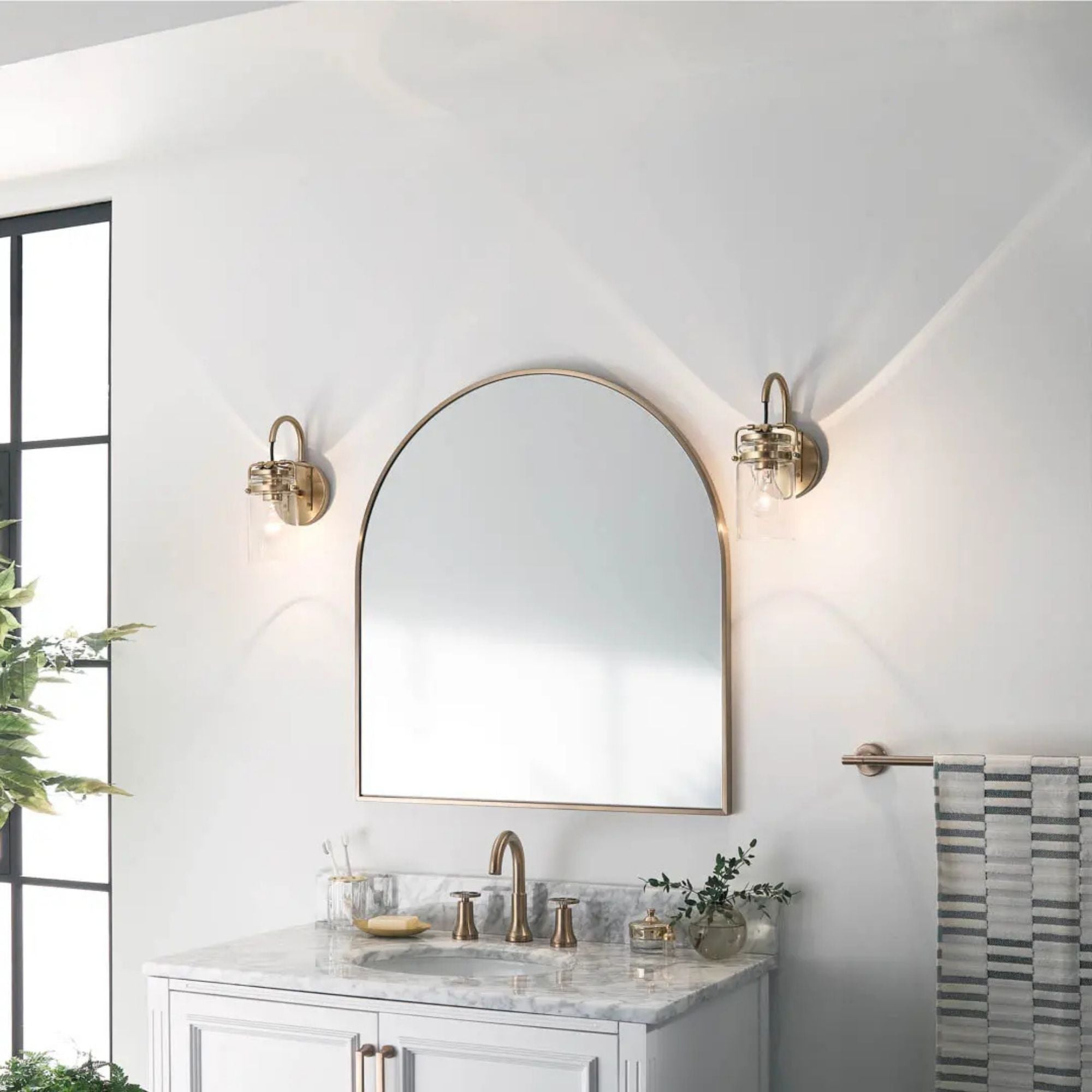 Brinley 12" Wall Sconce, Champagne Bronze Finish