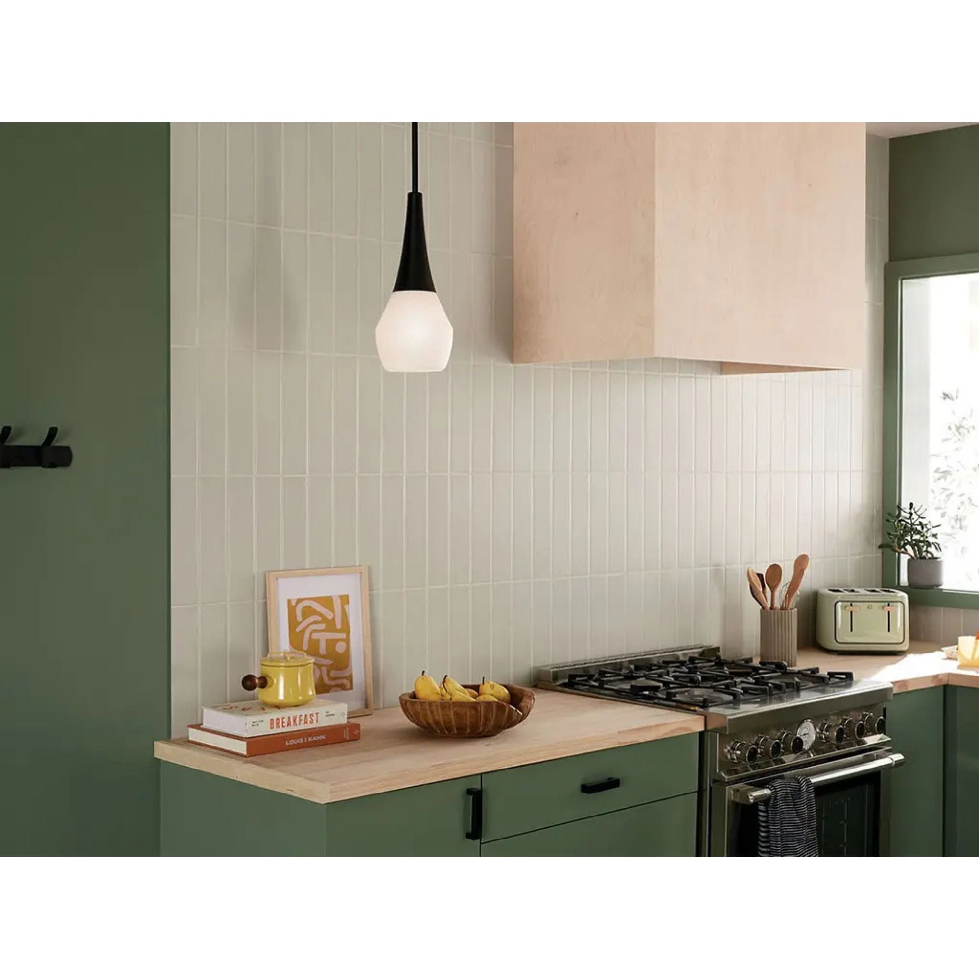 Deela 7" Pendant, Black Finish