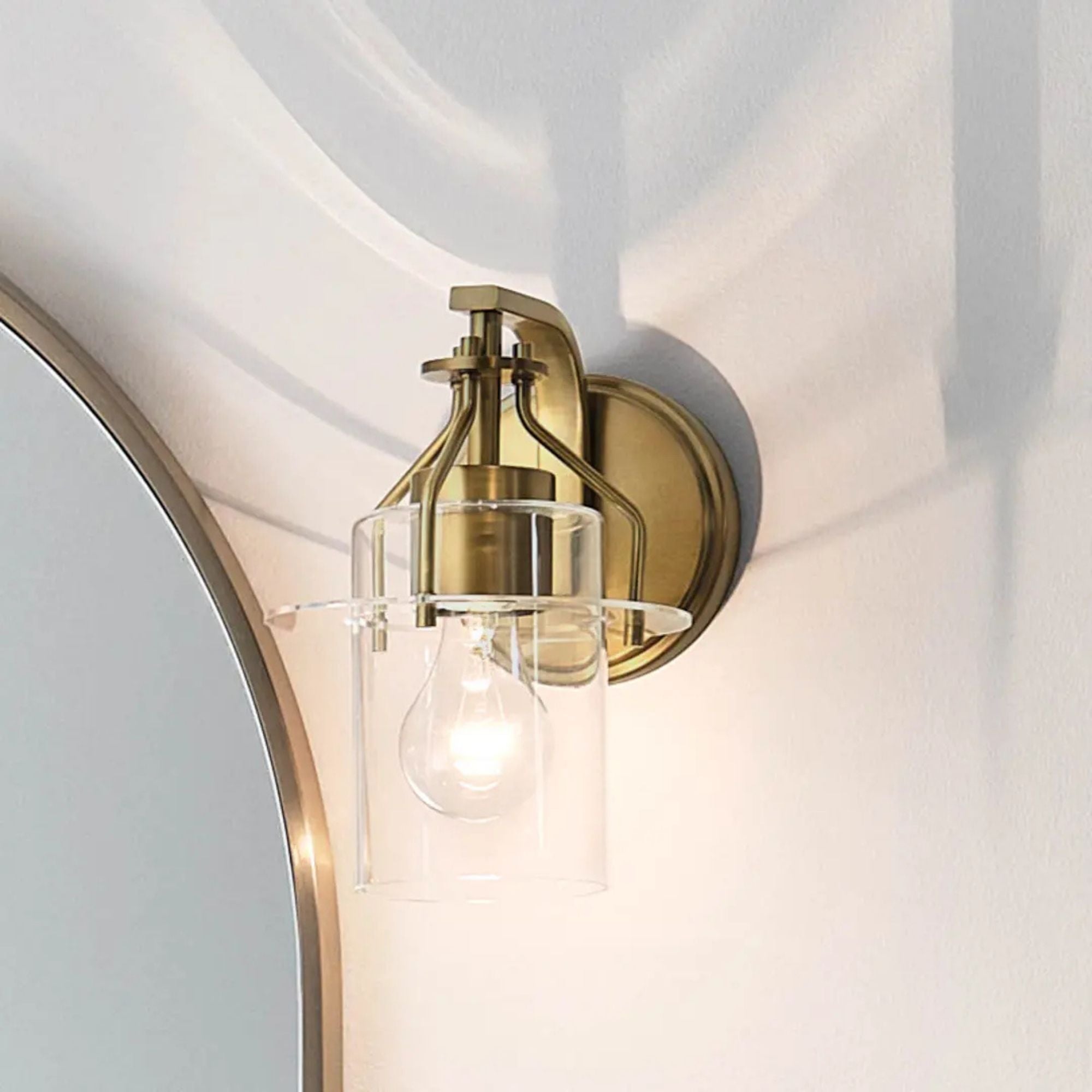 Kichler Lighting - Everett 9" Wall Sconce, Brushed Brass Finish | Bees Lighting