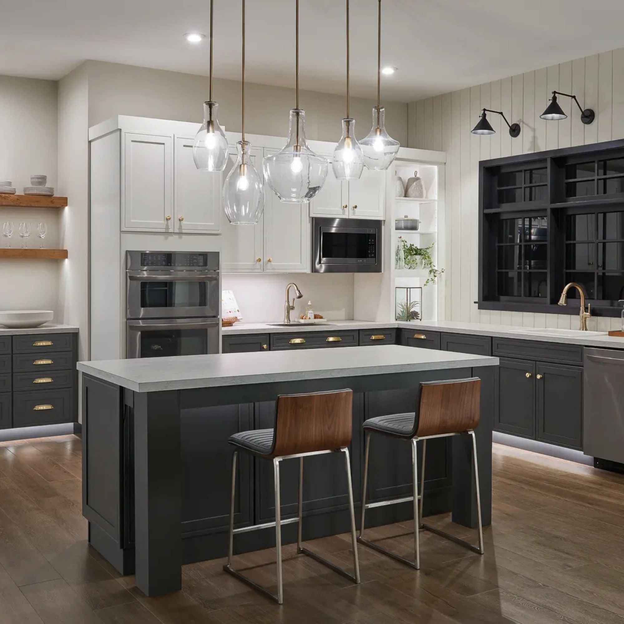Everly 11" Pendant, Olde Bronze Finish, Clear Seeded Glass