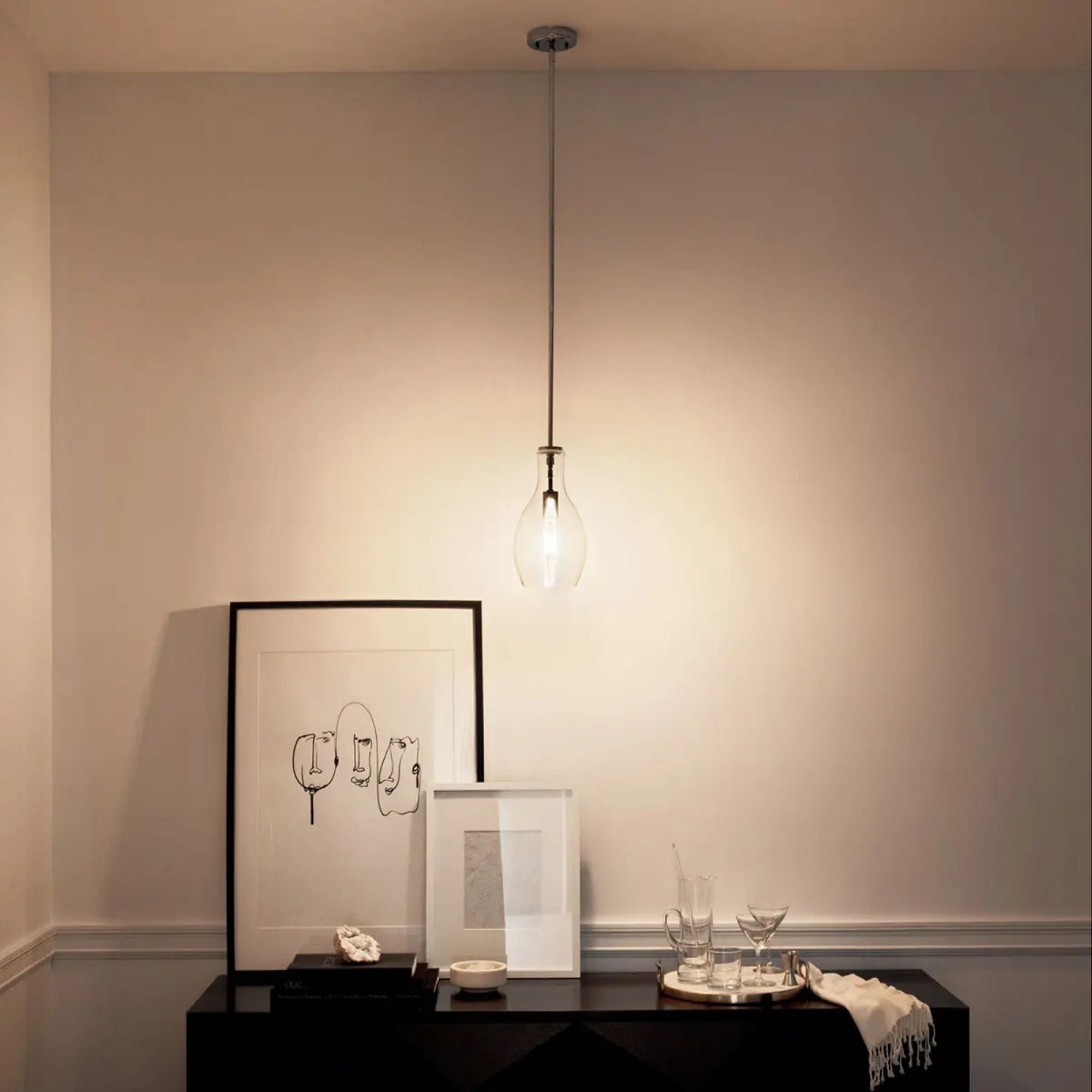 Everly 7" Pendant, Chrome Finish, Clear Seeded Glass
