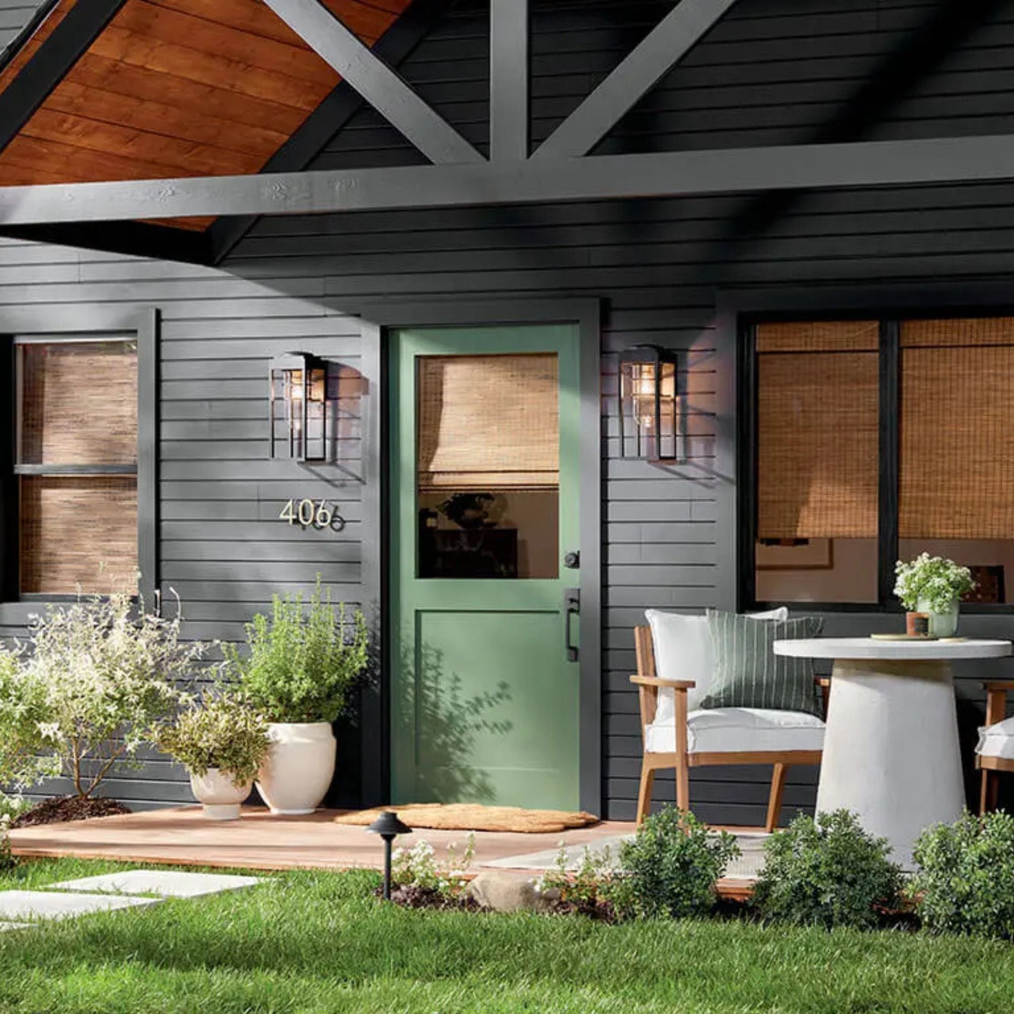 Kichler Lighting - Hone 18" Outdoor Wall Light, Textured Black Finish | Bees Lighting