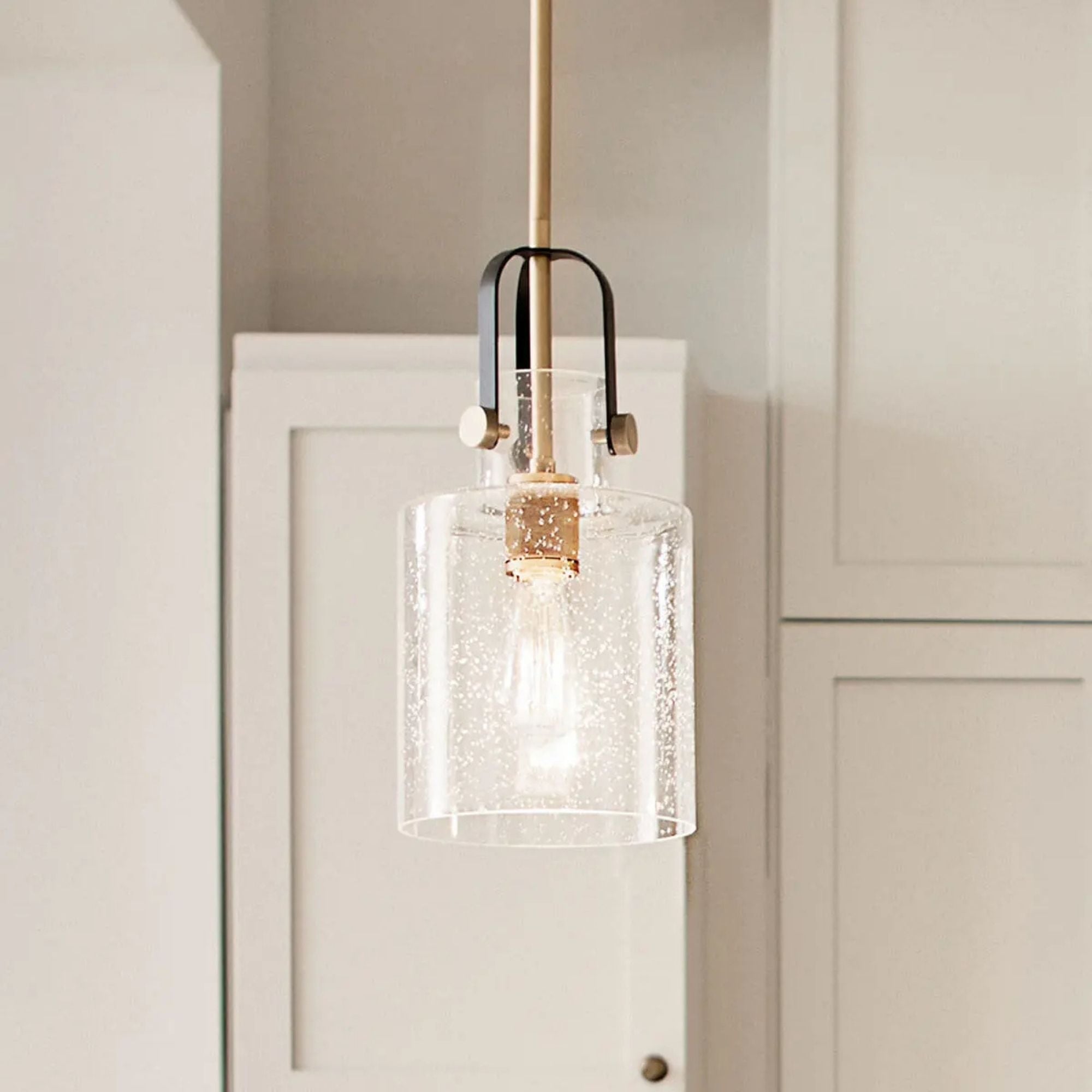 Kichler Kitner 14.75 in. Pendant Light, Natural Brass with Clear Seeded Glass