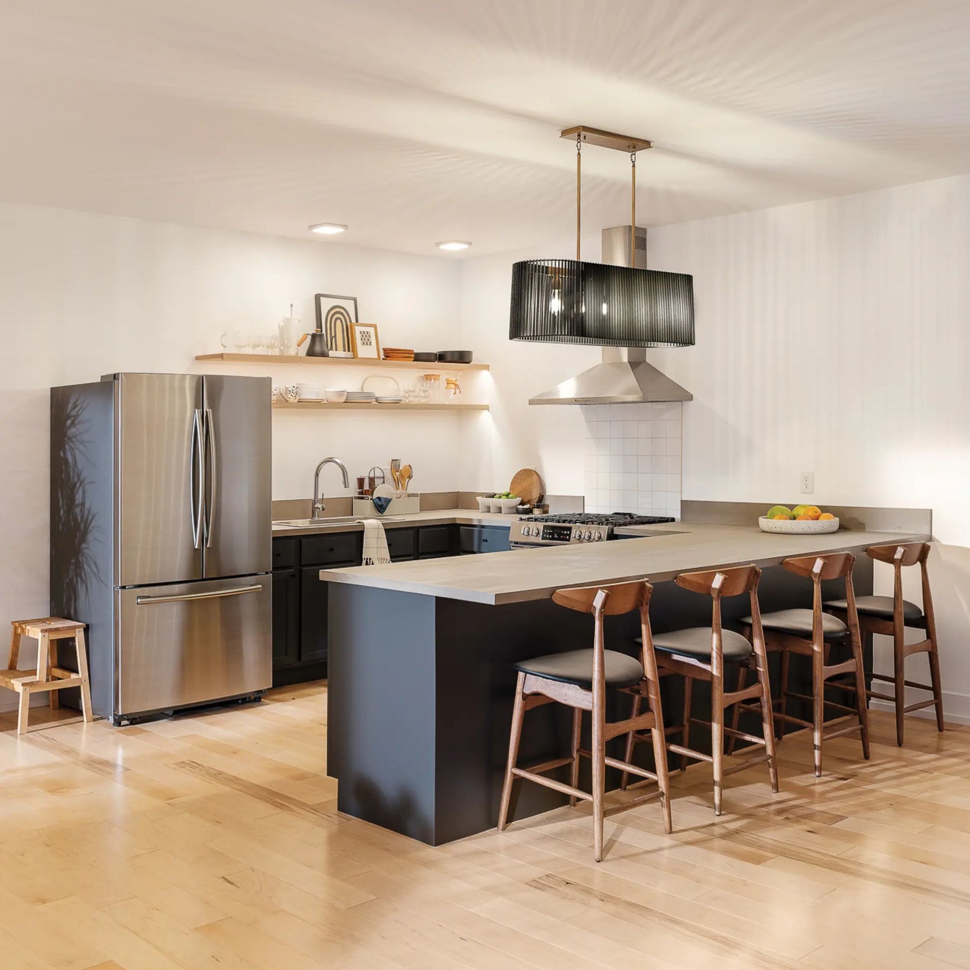 Kichler Lighting - Linara 40" 5-Light Linear Chandelier, Black Finish | Bees Lighting