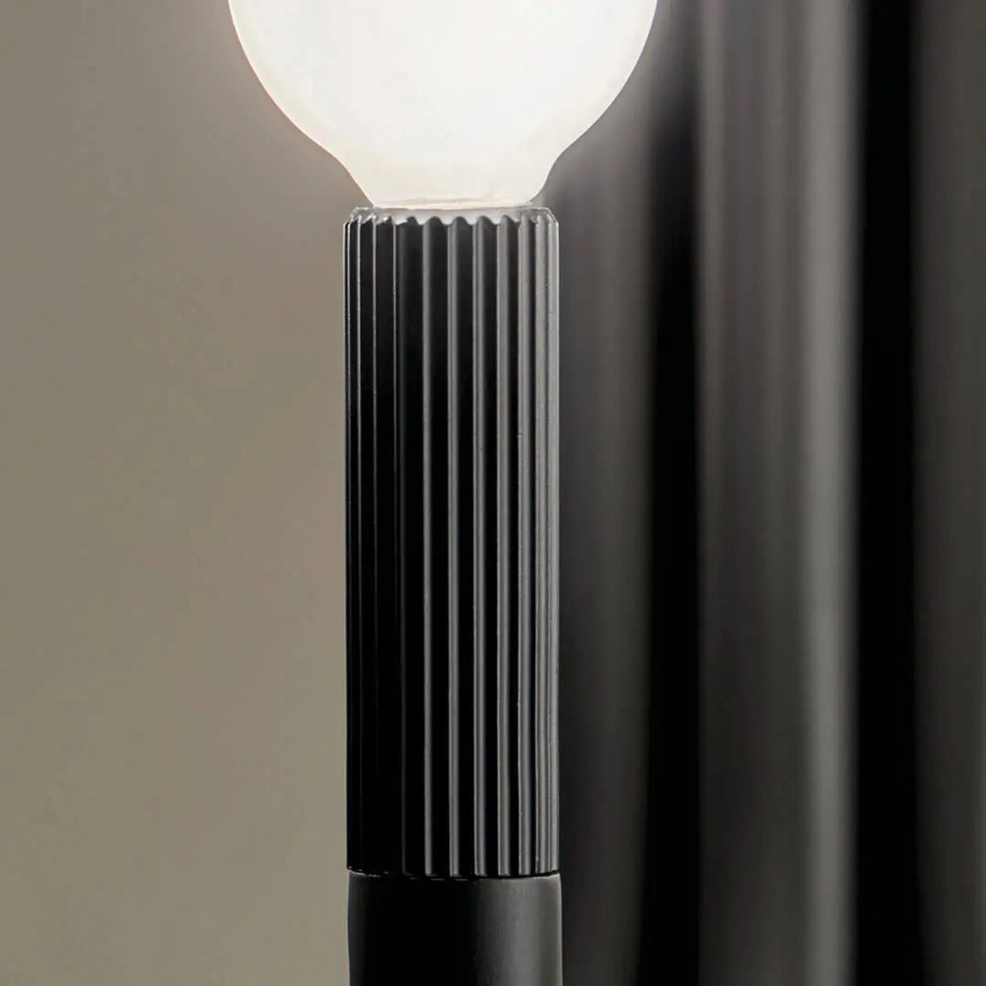 Kichler Odensa 29.25 in. 8-Light Chandelier, Black