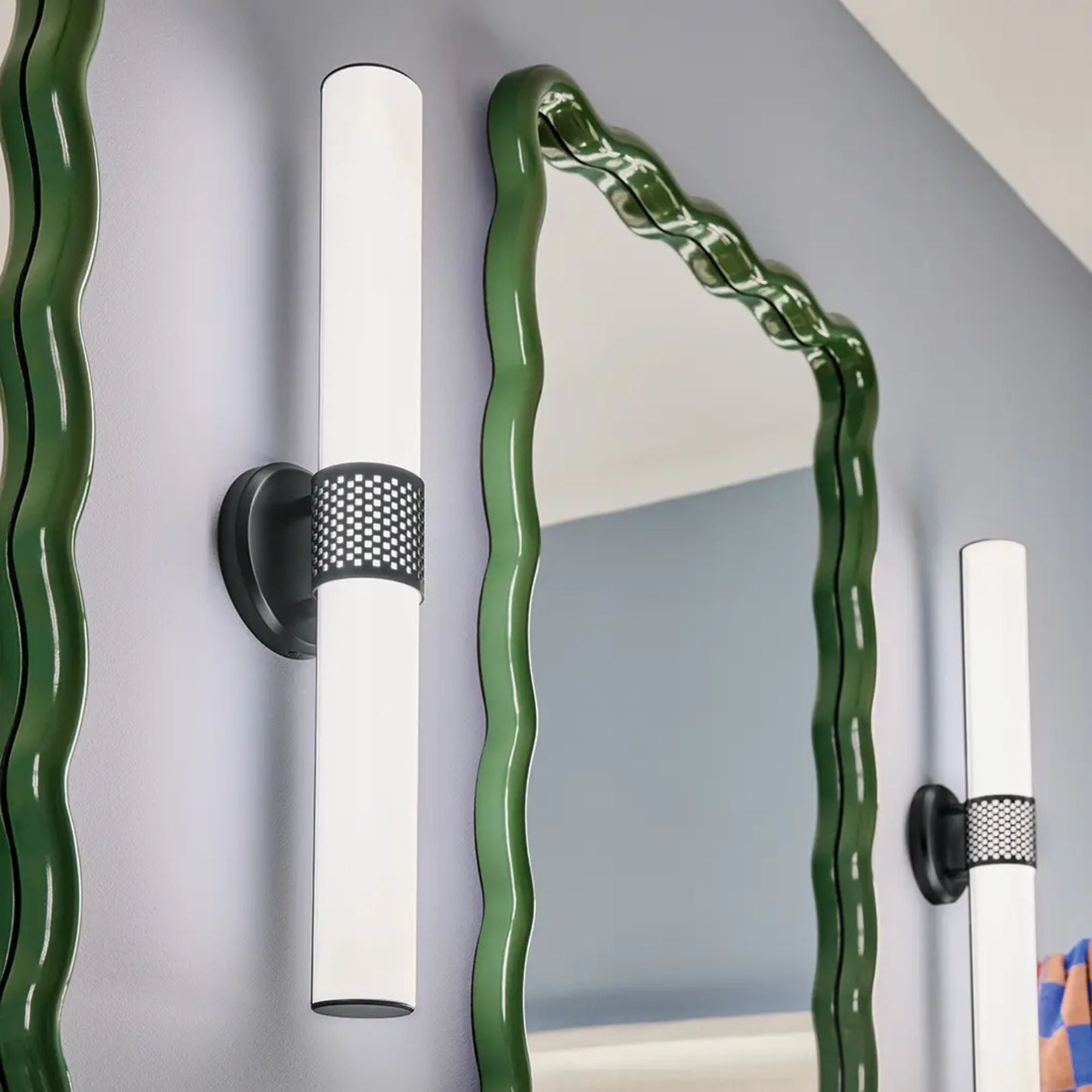 Kichler Lighting - Sashi 24" LED Bath Bar, Black Finish | Bees Lighting