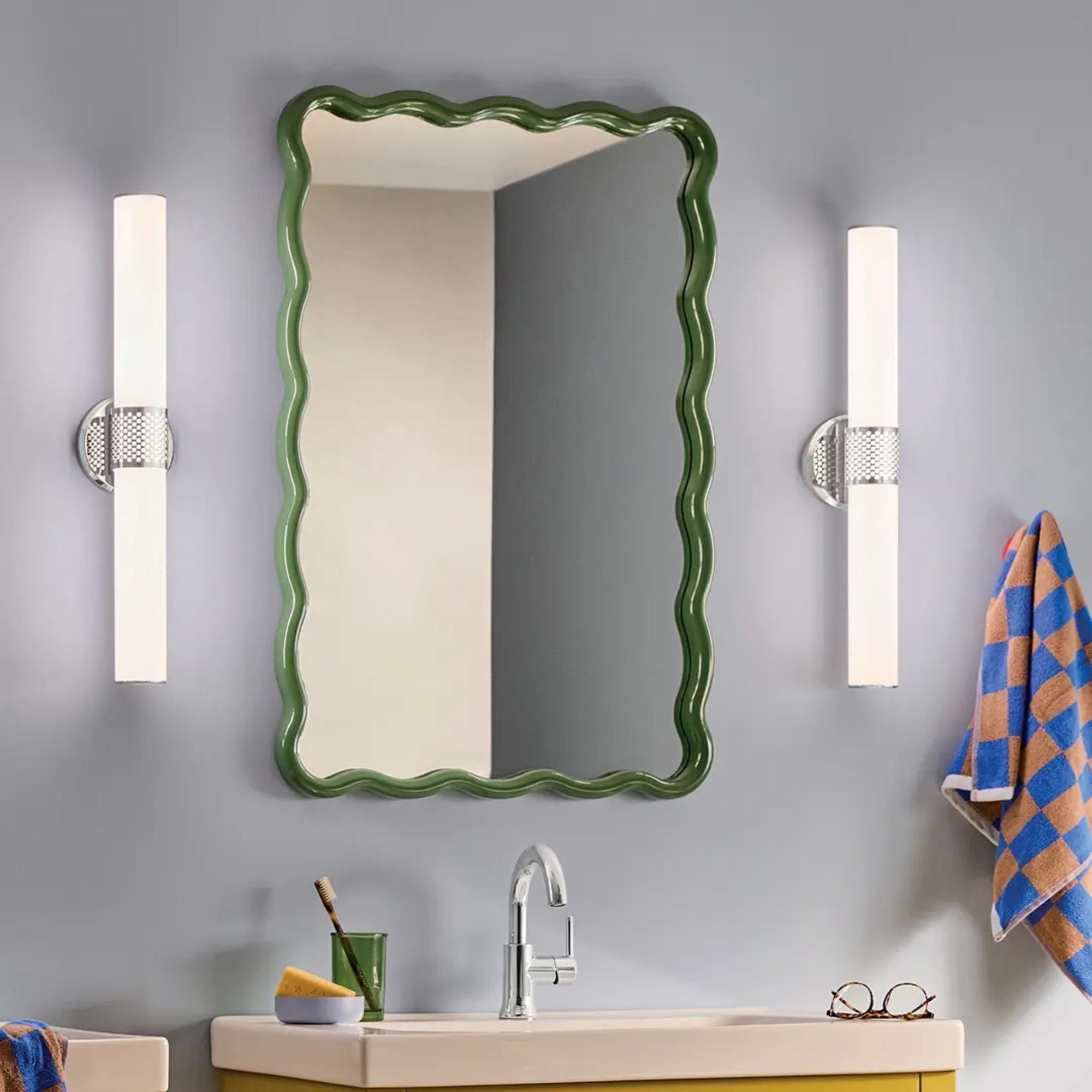 Sashi 24" LED Bath Bar, Chrome Finish