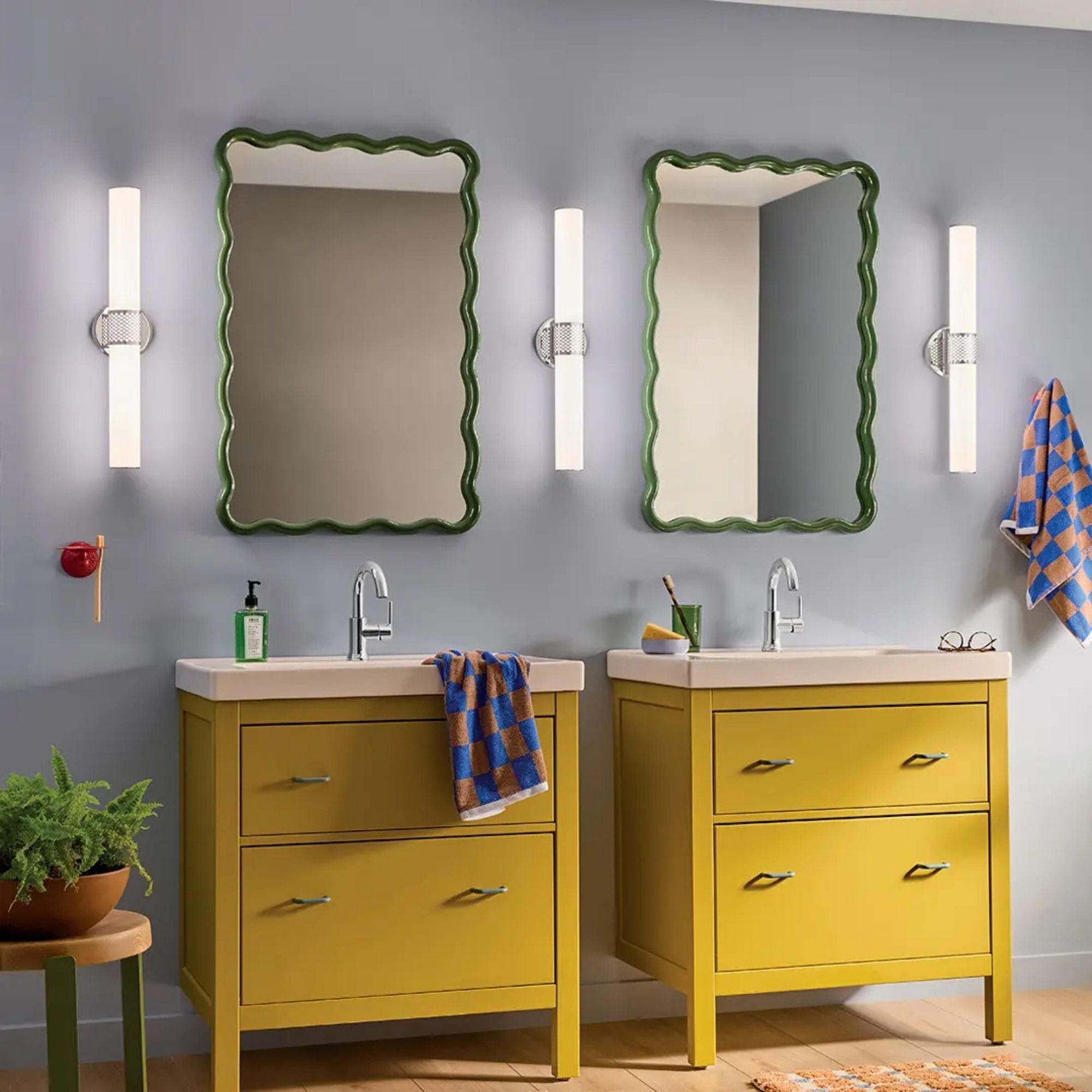 Sashi 24" LED Bath Bar, Chrome Finish