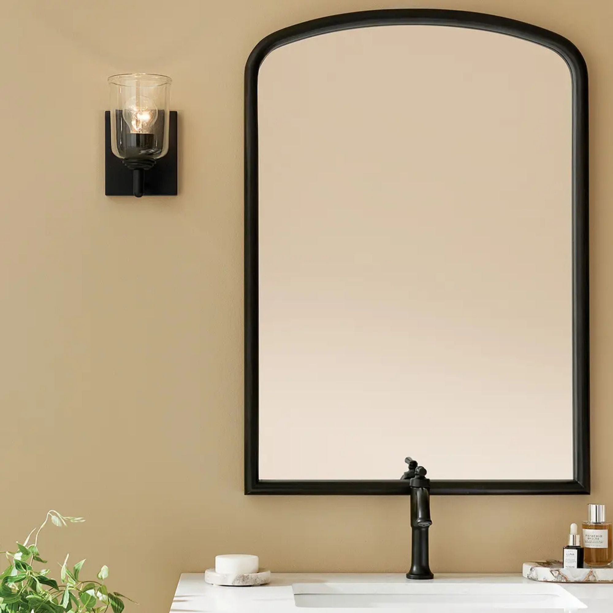 Shailene 5" Wall Sconce, Black Finish, Clear Glass