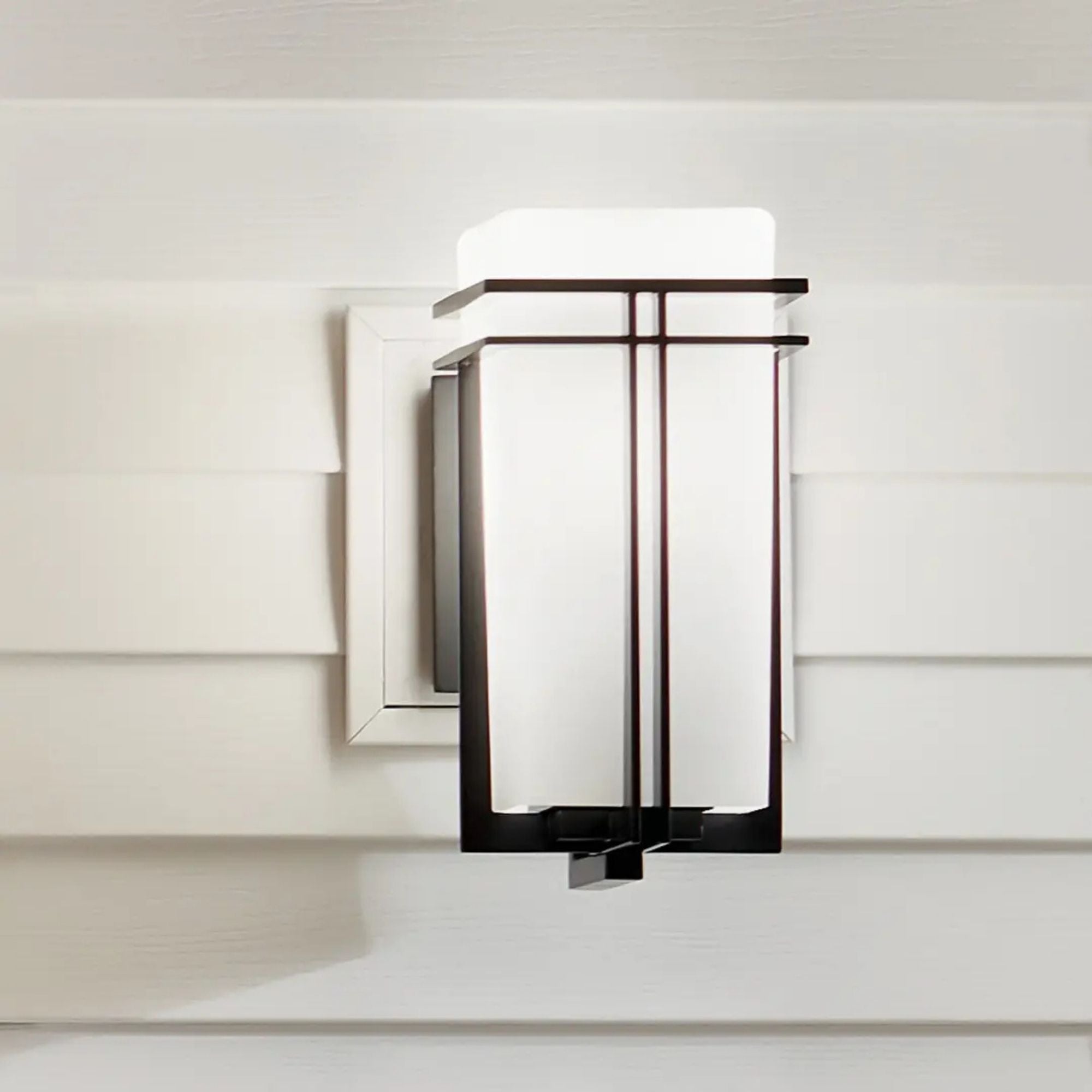 Tremillo 14.25in. Outdoor Sconce, Black