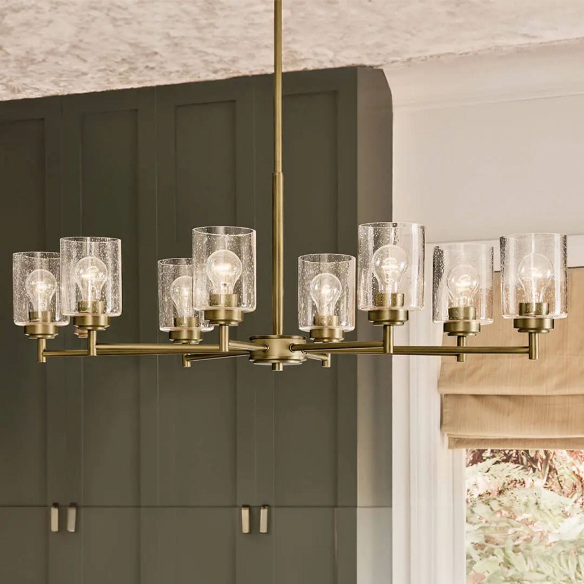 Kichler Winslow 20 in. 8-Light Chandelier, Natural Brass