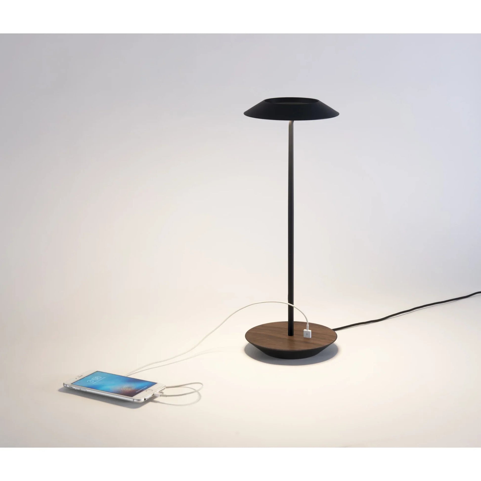 Royyo Matte Black With Oiled Walnut Modern LED Desk Lamp with USB Port - Bees Lighting